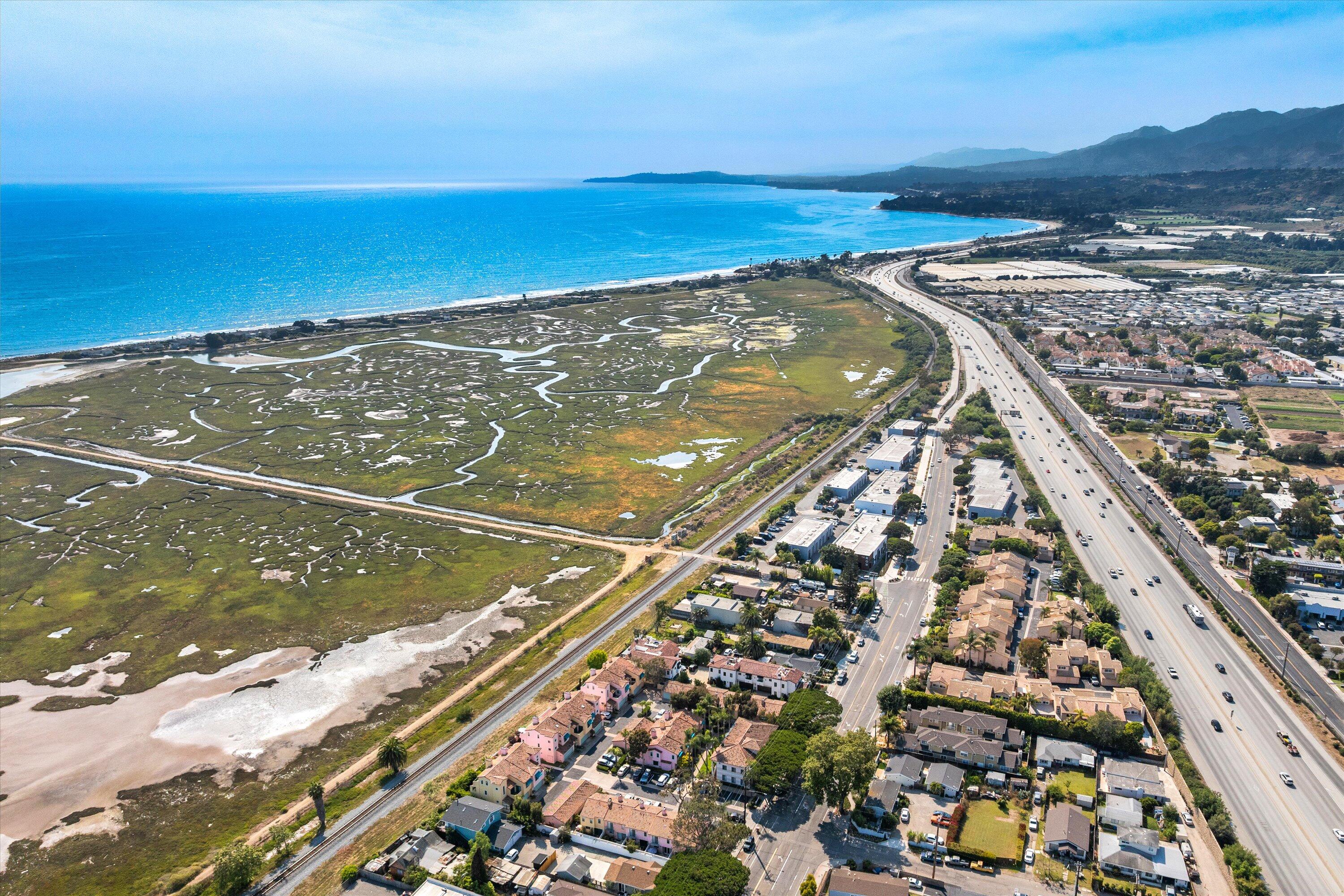 Carpinteria, California 93013, United States, 3 Bedrooms Bedrooms, ,3 BathroomsBathrooms,Residential,Pending,189460