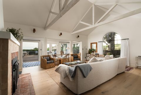 1413 Shoreline Drive SANTA BARBARA CA 93109