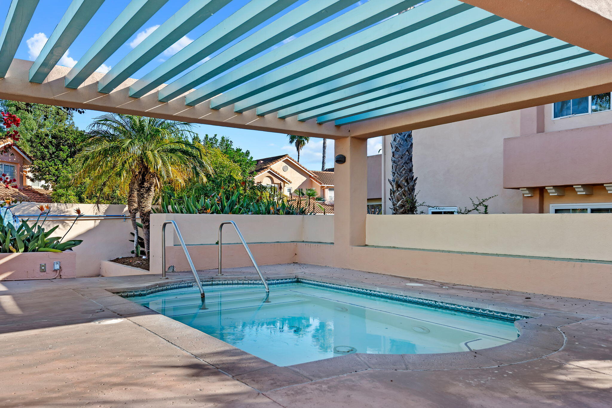 Goleta, California 93117, United States, 3 Bedrooms Bedrooms, ,3 BathroomsBathrooms,Residential,Active,192957