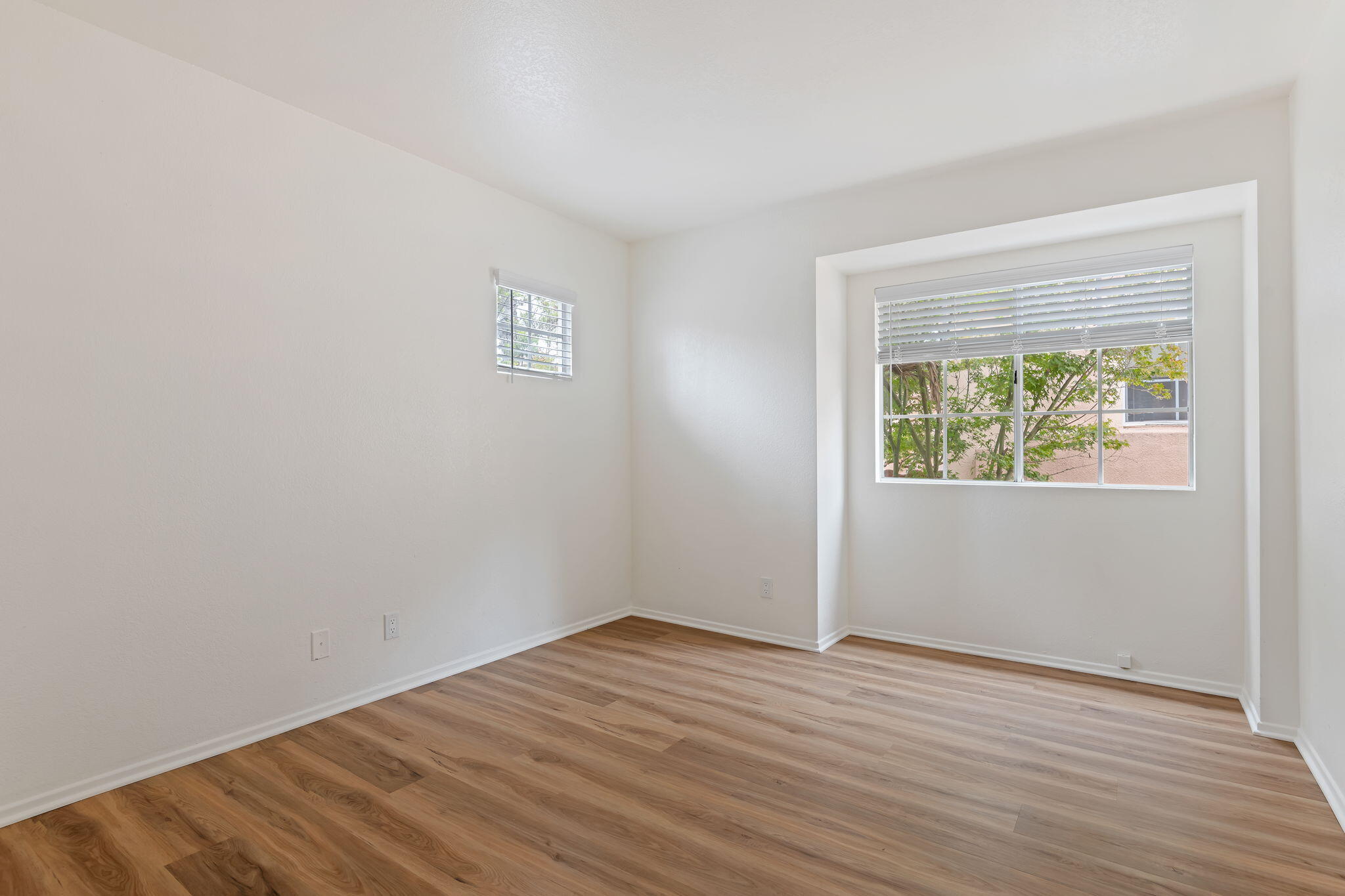 Goleta, California 93117, United States, 3 Bedrooms Bedrooms, ,3 BathroomsBathrooms,Residential,Active,192957