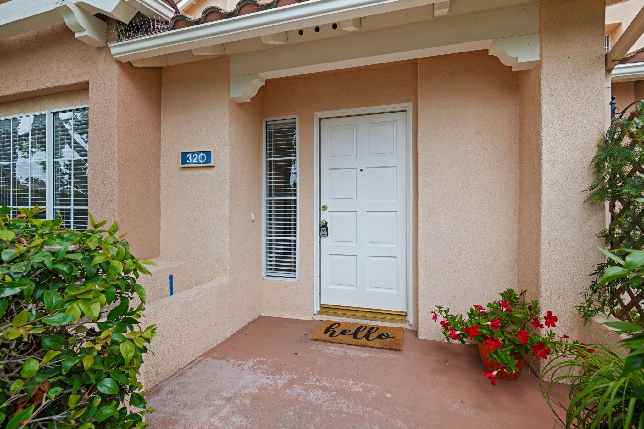 Goleta, California 93117, United States, 3 Bedrooms Bedrooms, ,3 BathroomsBathrooms,Residential,Active,192957