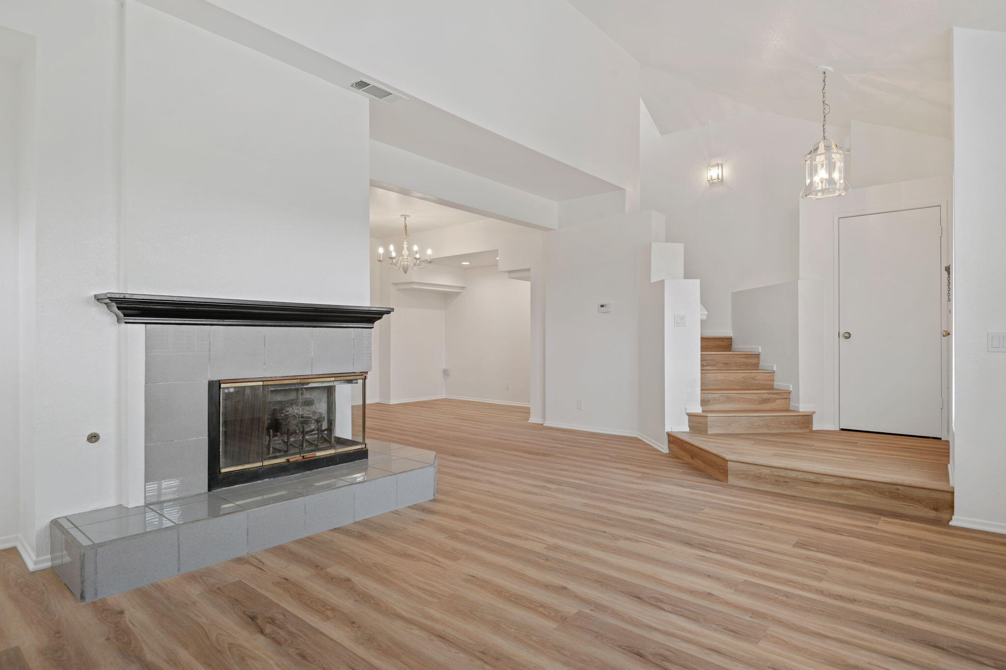 Goleta, California 93117, United States, 3 Bedrooms Bedrooms, ,3 BathroomsBathrooms,Residential,Active,192957