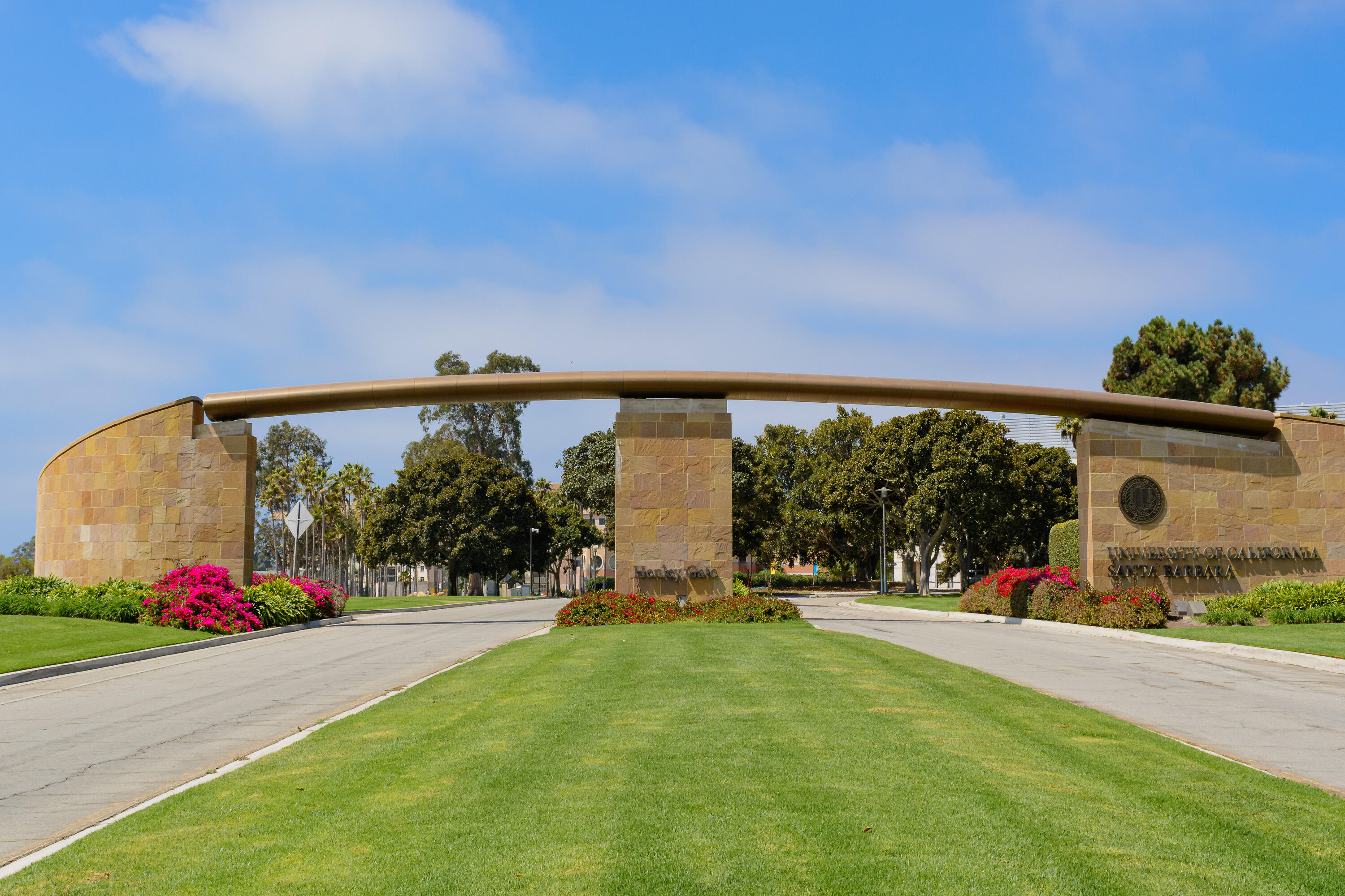 Goleta, California 93117, United States, 3 Bedrooms Bedrooms, ,3 BathroomsBathrooms,Residential,Active,192957