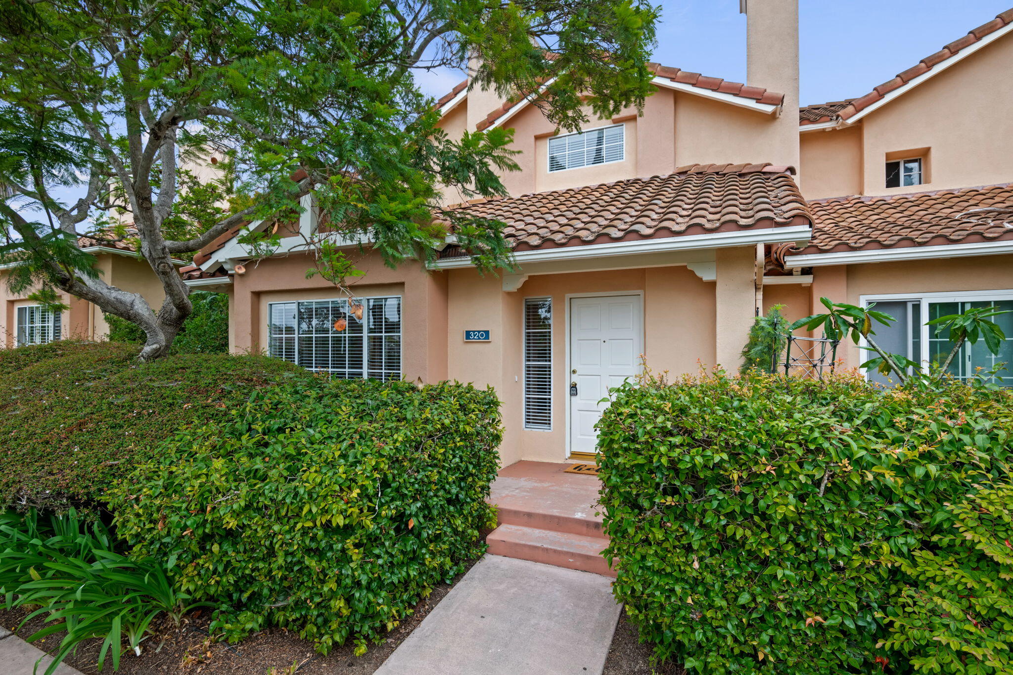 Goleta, California 93117, United States, 3 Bedrooms Bedrooms, ,3 BathroomsBathrooms,Residential,Active,192957