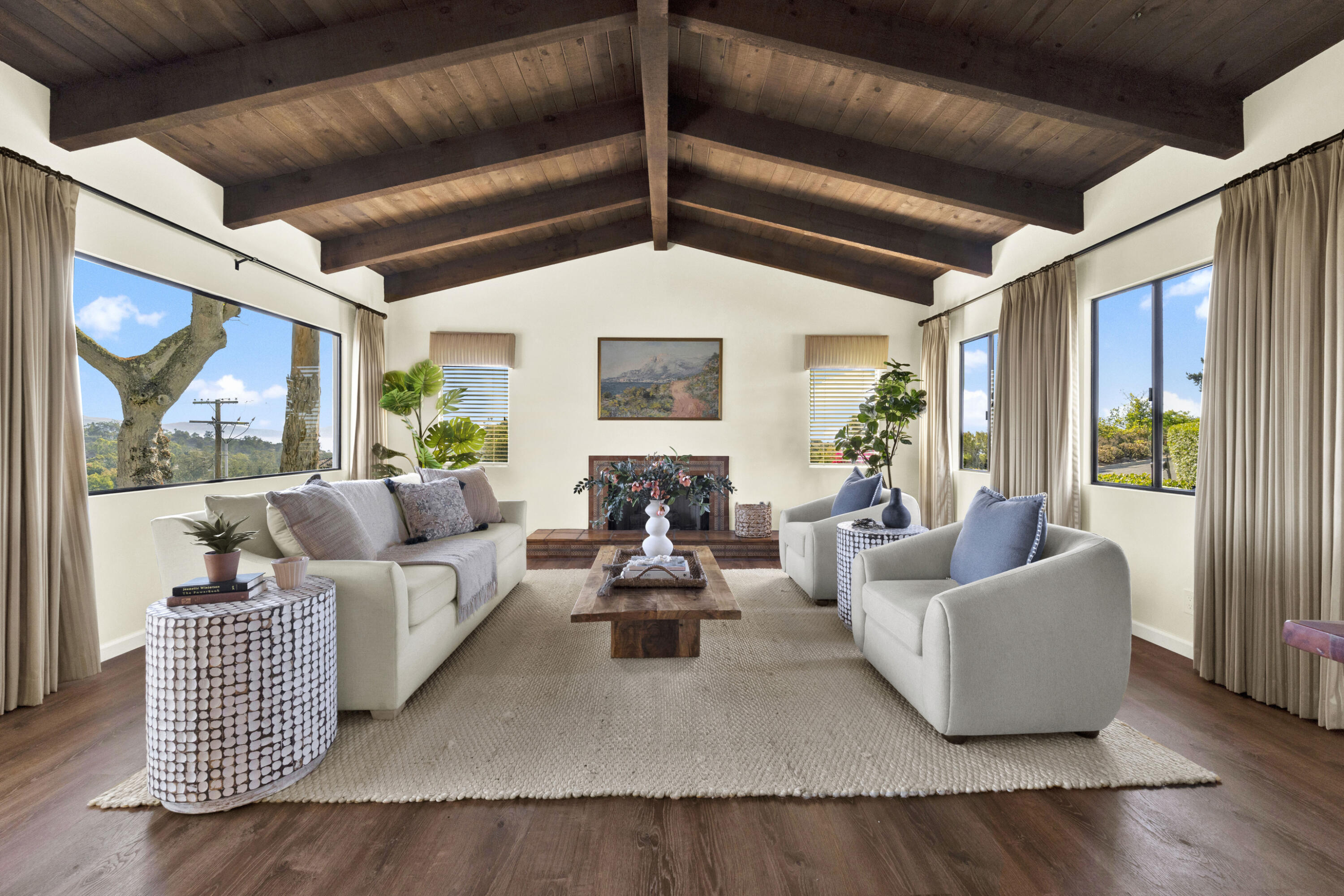 1402 Mountain View Road