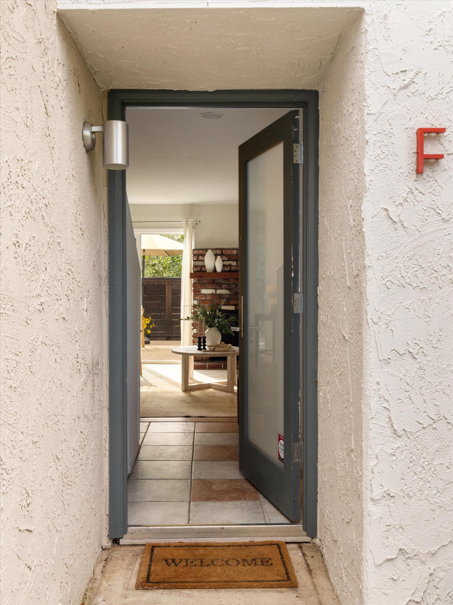 5053 Rhoads Avenue Apt F