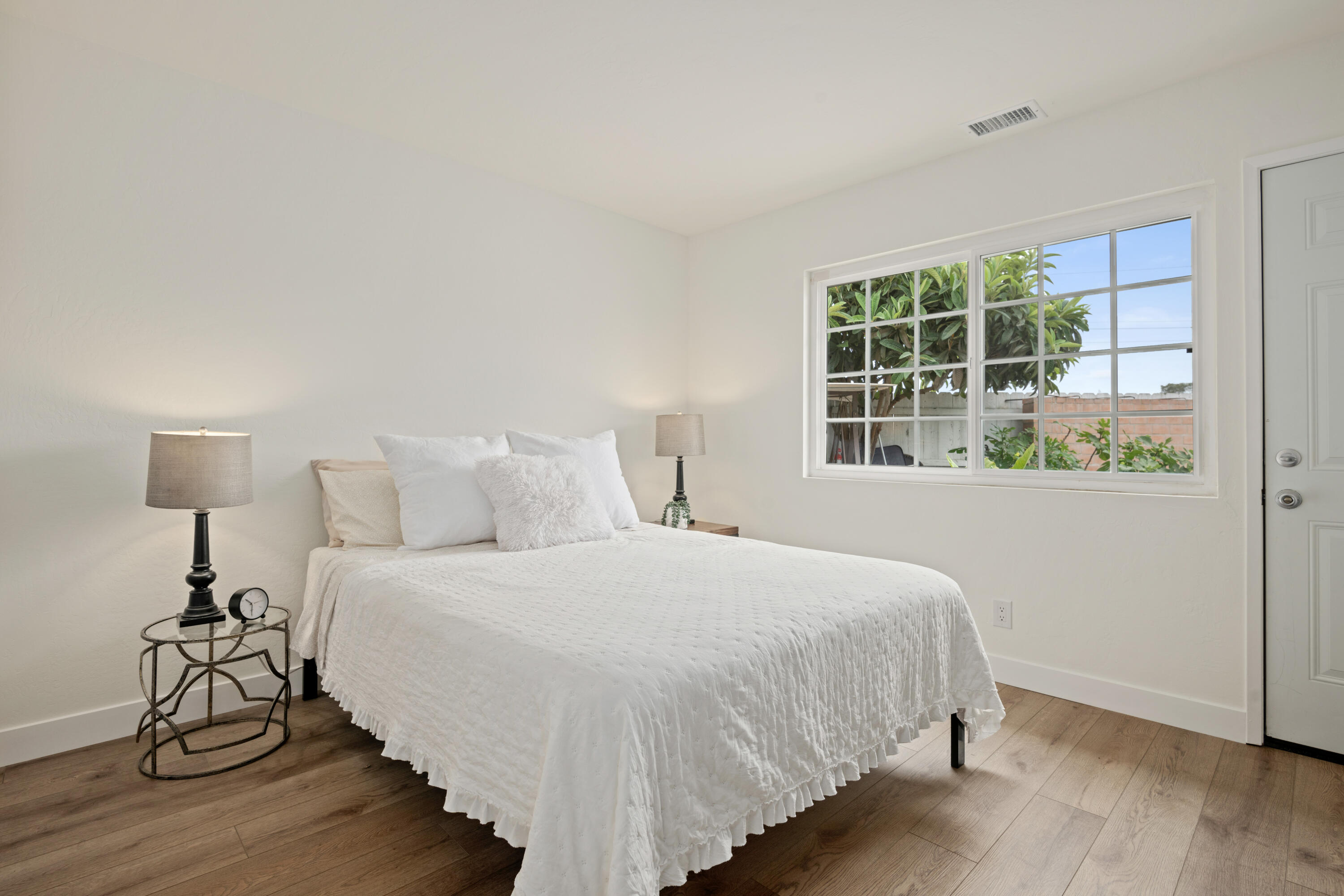 Carpinteria, California 93013, United States, 3 Bedrooms Bedrooms, ,2 BathroomsBathrooms,Residential,Active,173875