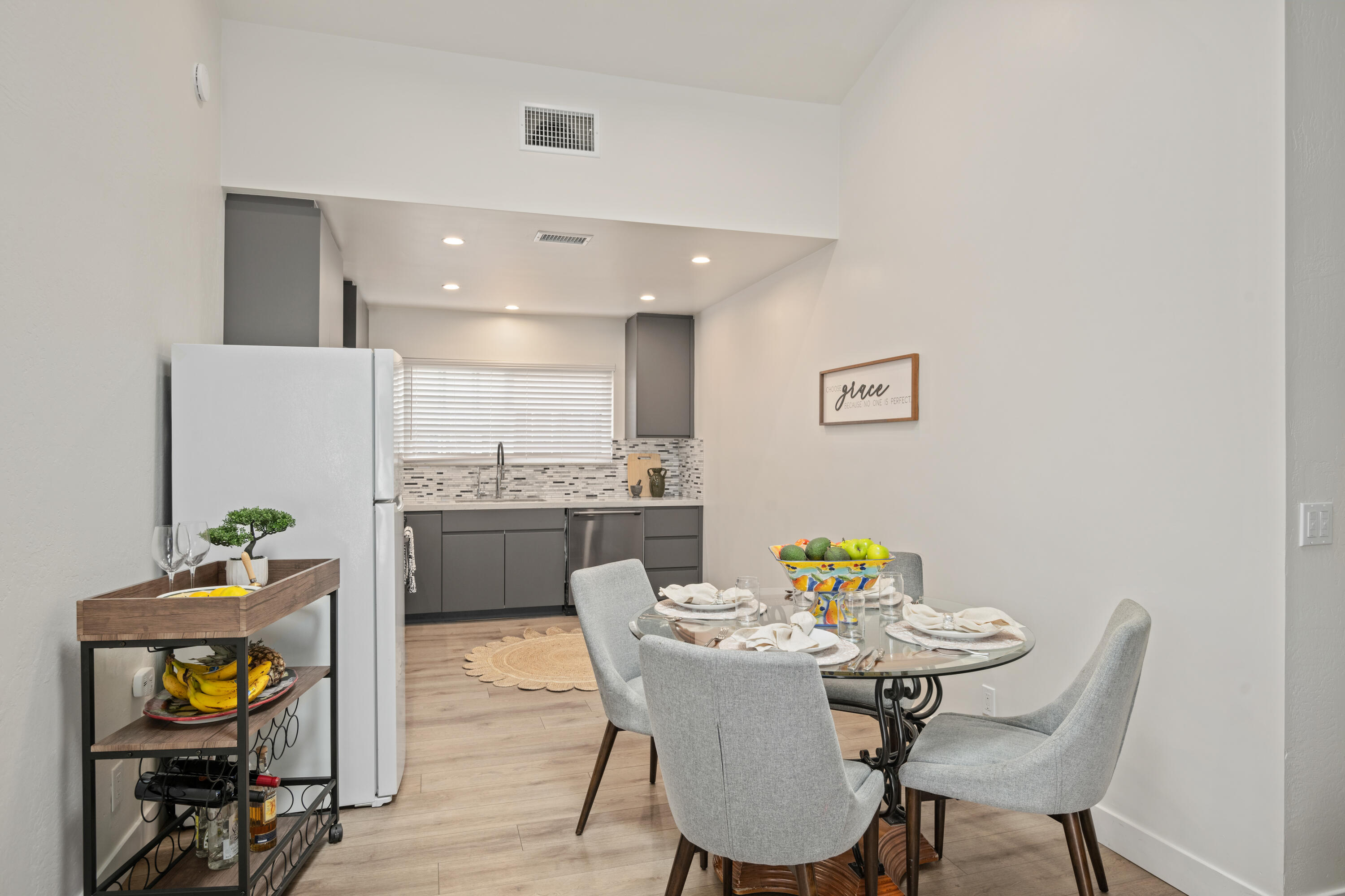 Carpinteria, California 93013, United States, 3 Bedrooms Bedrooms, ,2 BathroomsBathrooms,Residential,Active,173875