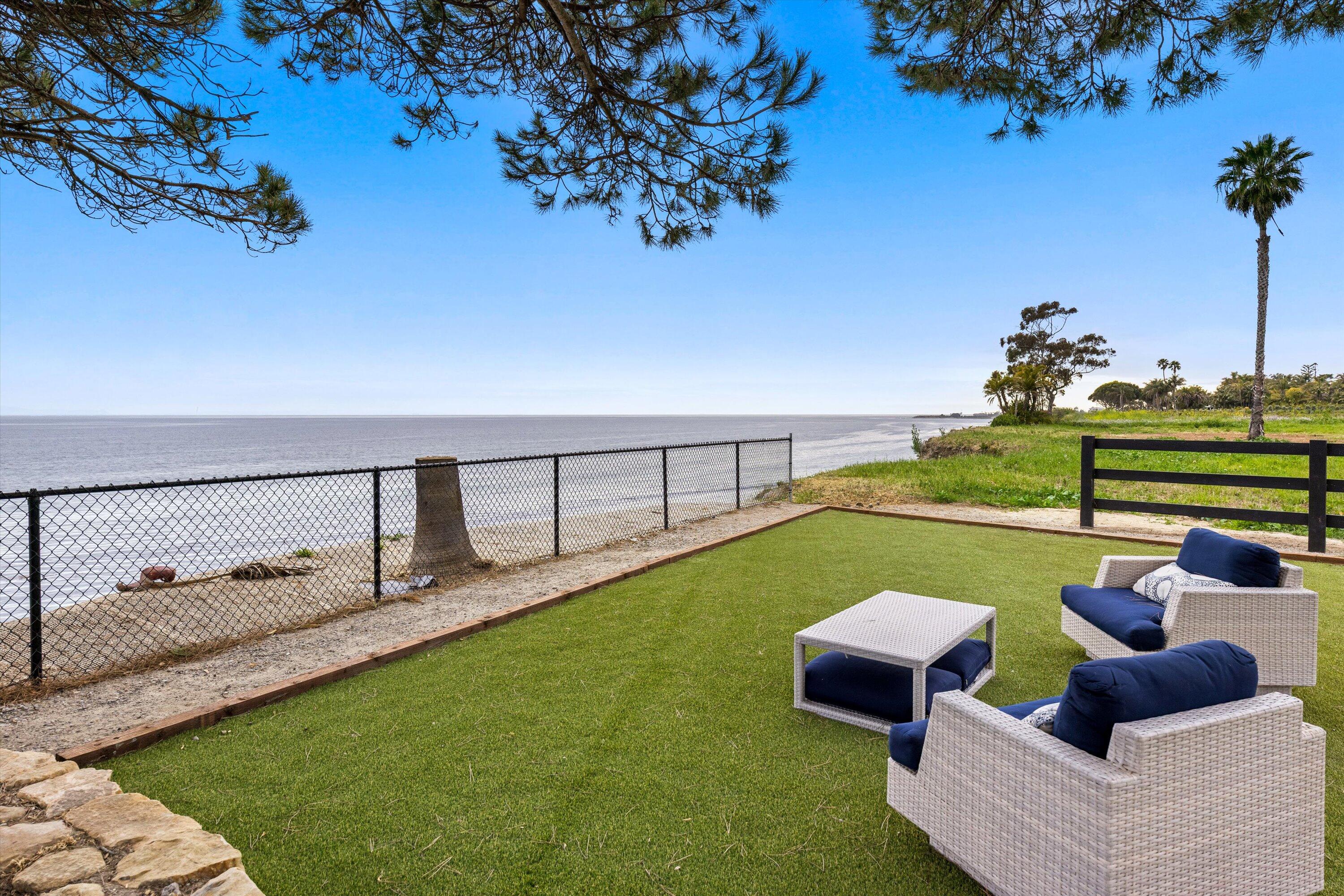 Santa Barbara, California 93111, United States, 5 Bedrooms Bedrooms, ,6 BathroomsBathrooms,Residential,Active,112148