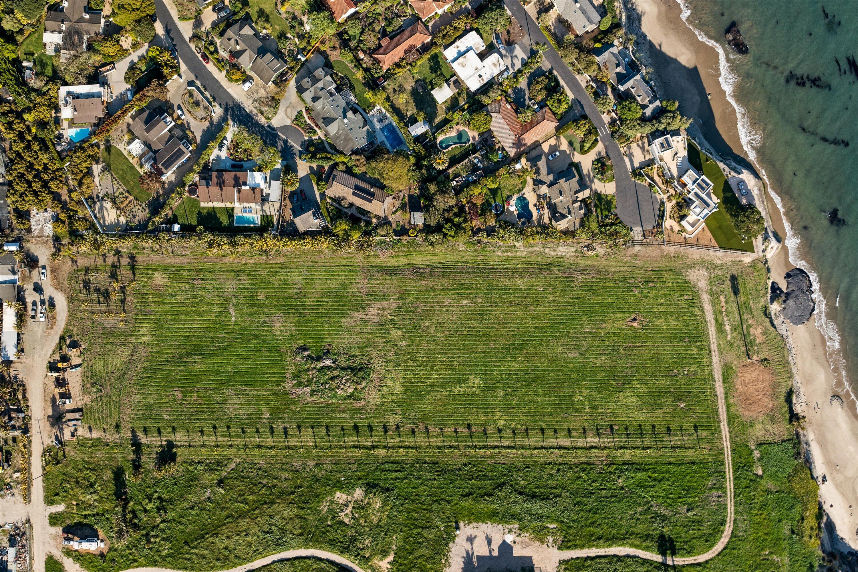 Santa Barbara, California 93111, United States, 5 Bedrooms Bedrooms, ,6 BathroomsBathrooms,Residential,Active,112148