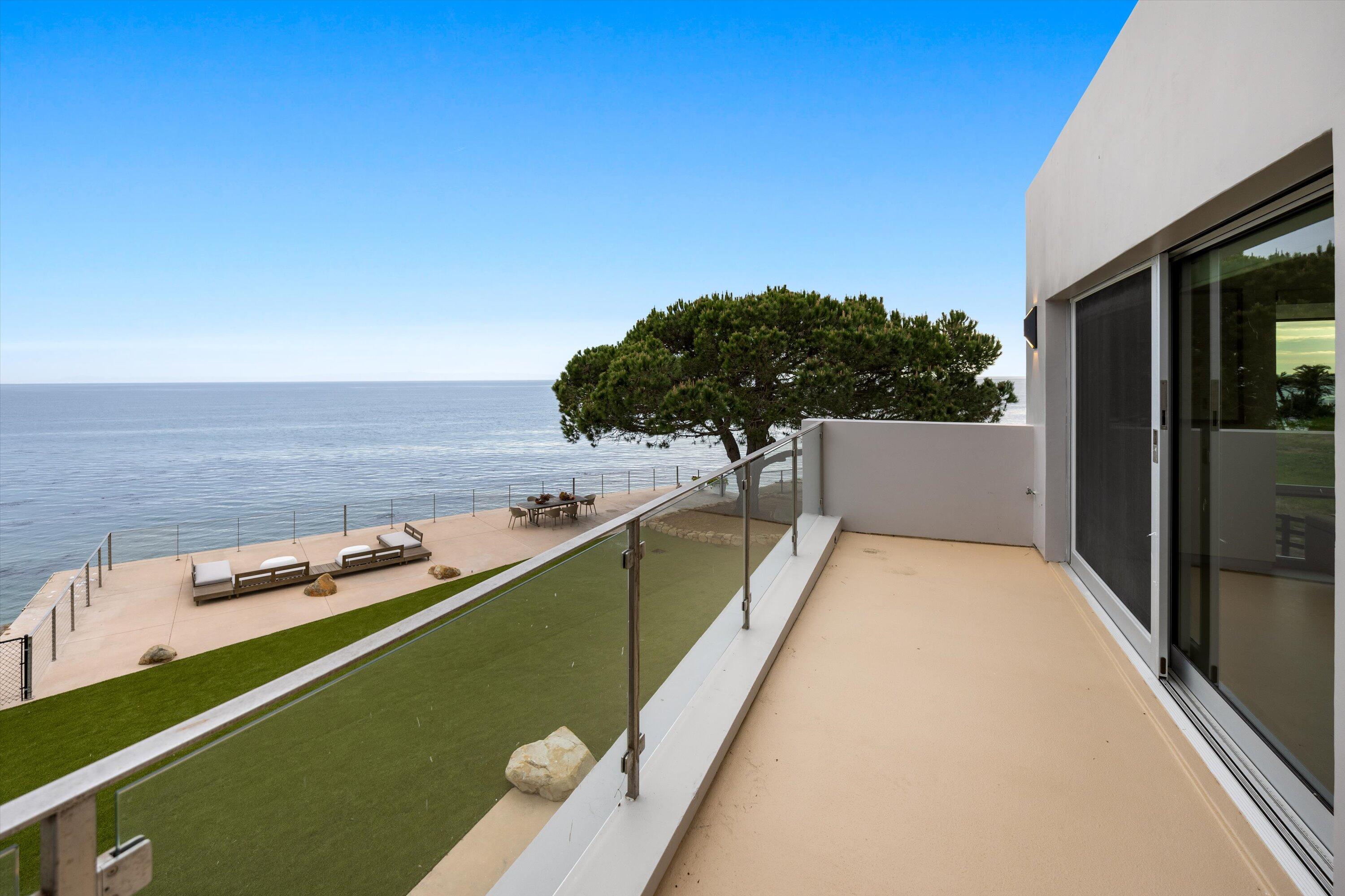 Santa Barbara, California 93111, United States, 5 Bedrooms Bedrooms, ,6 BathroomsBathrooms,Residential,Active,112148