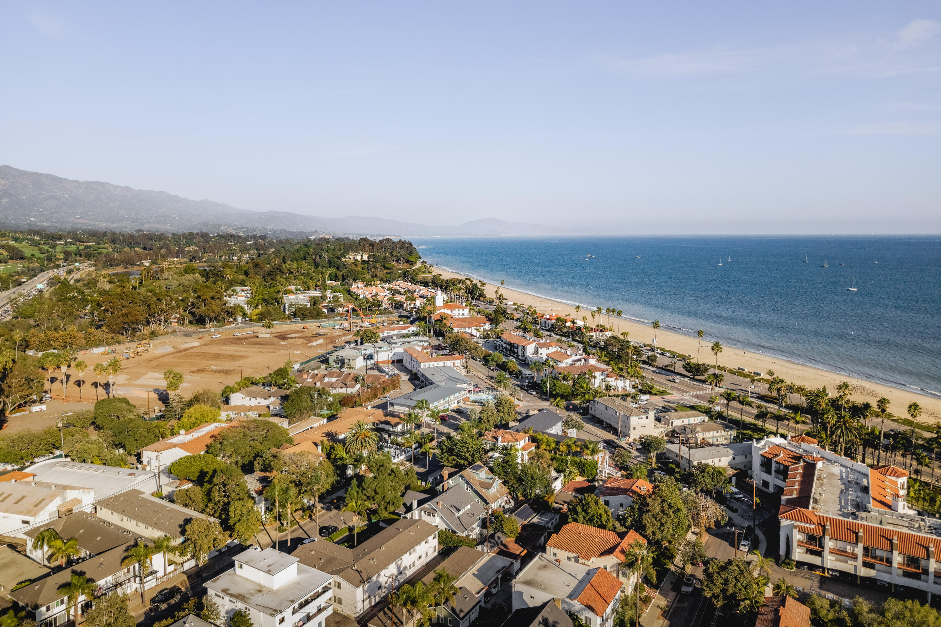 Santa Barbara, California 93103, United States, 5 Bedrooms Bedrooms, ,3 BathroomsBathrooms,Residential,Active,226903