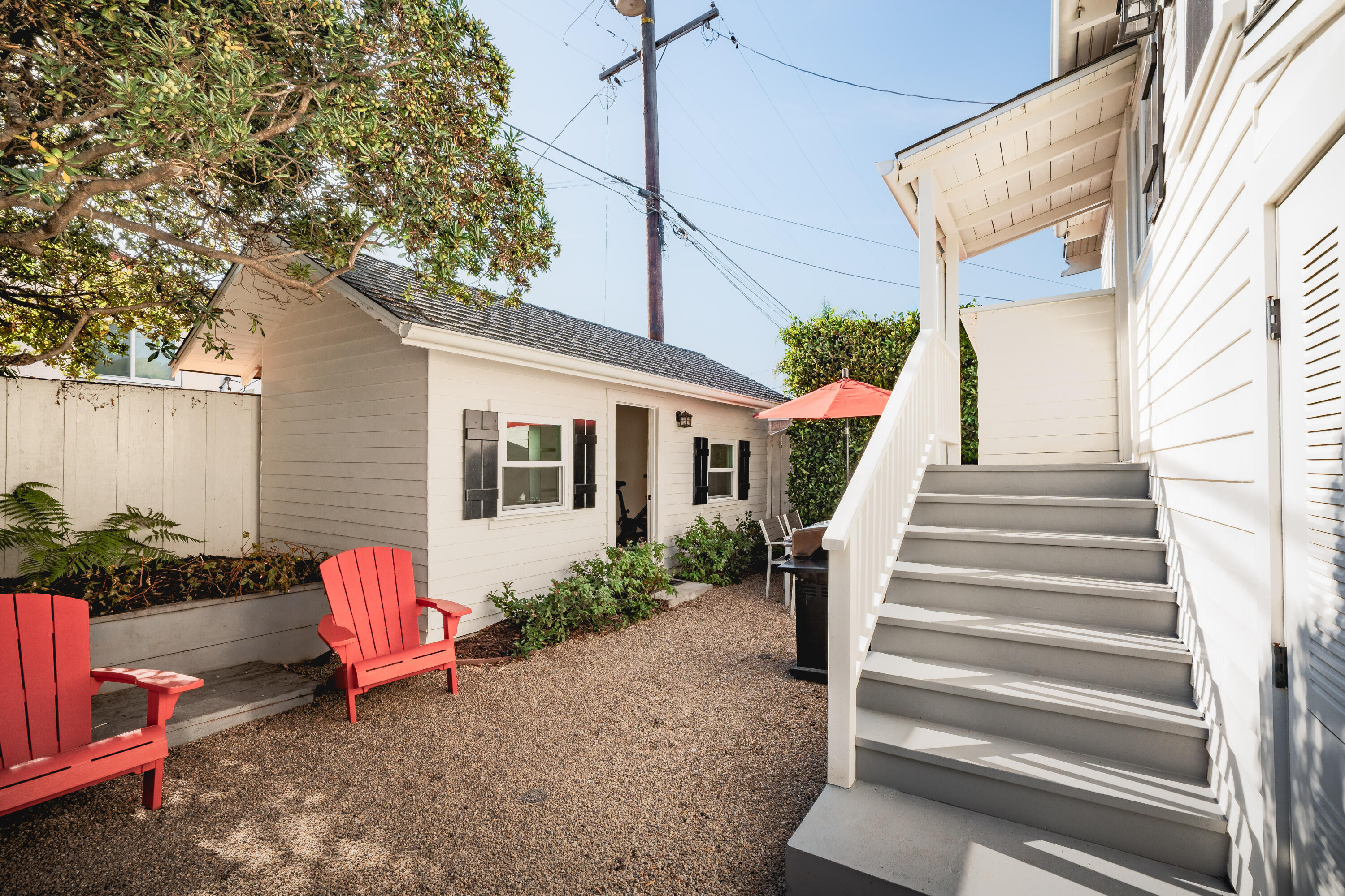 Santa Barbara, California 93103, United States, 5 Bedrooms Bedrooms, ,3 BathroomsBathrooms,Residential,Active,226903