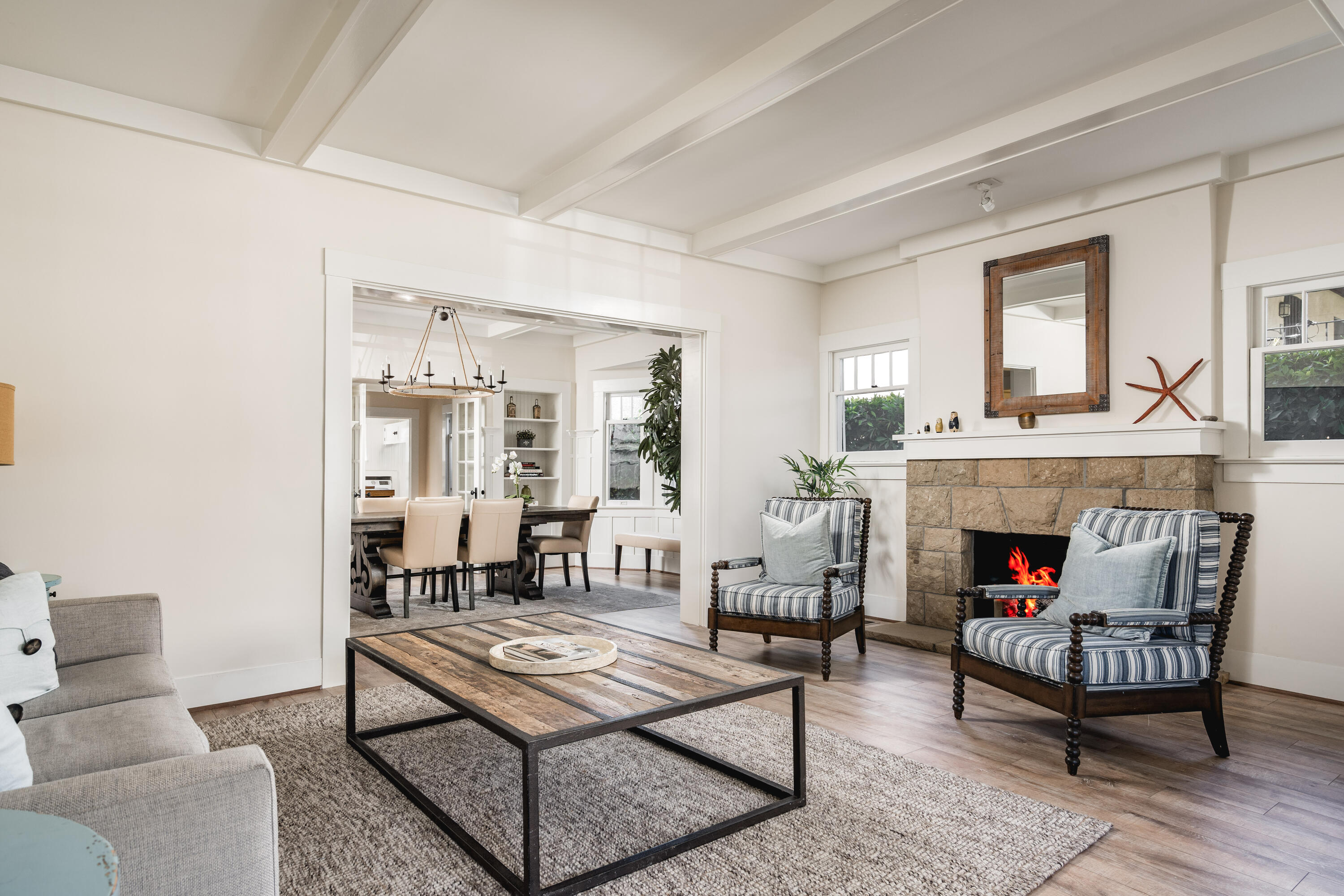 Santa Barbara, California 93103, United States, 5 Bedrooms Bedrooms, ,3 BathroomsBathrooms,Residential,Active,226903