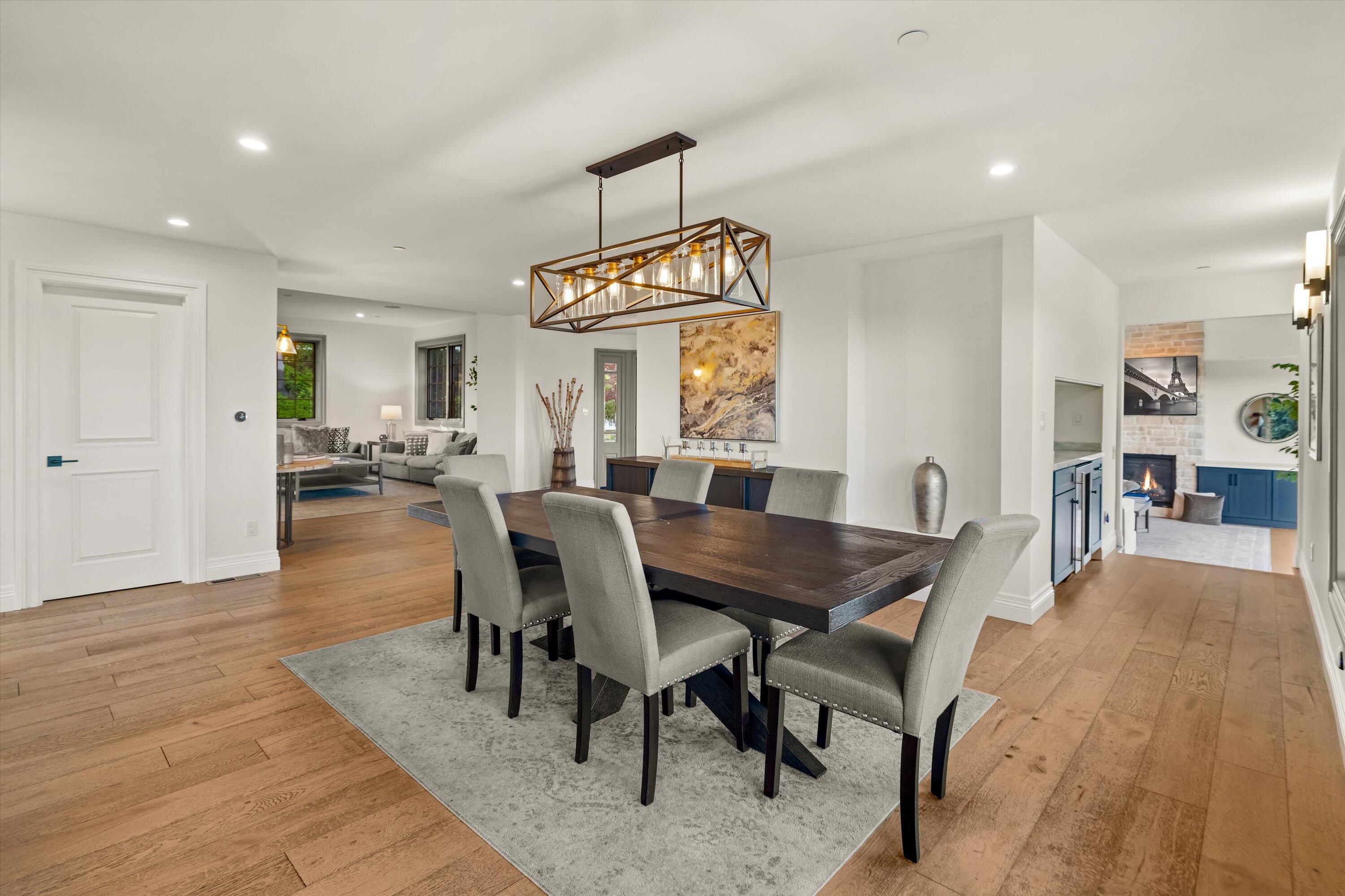 Montecito, California 93108, United States, 4 Bedrooms Bedrooms, ,4 BathroomsBathrooms,Residential,Active,150280