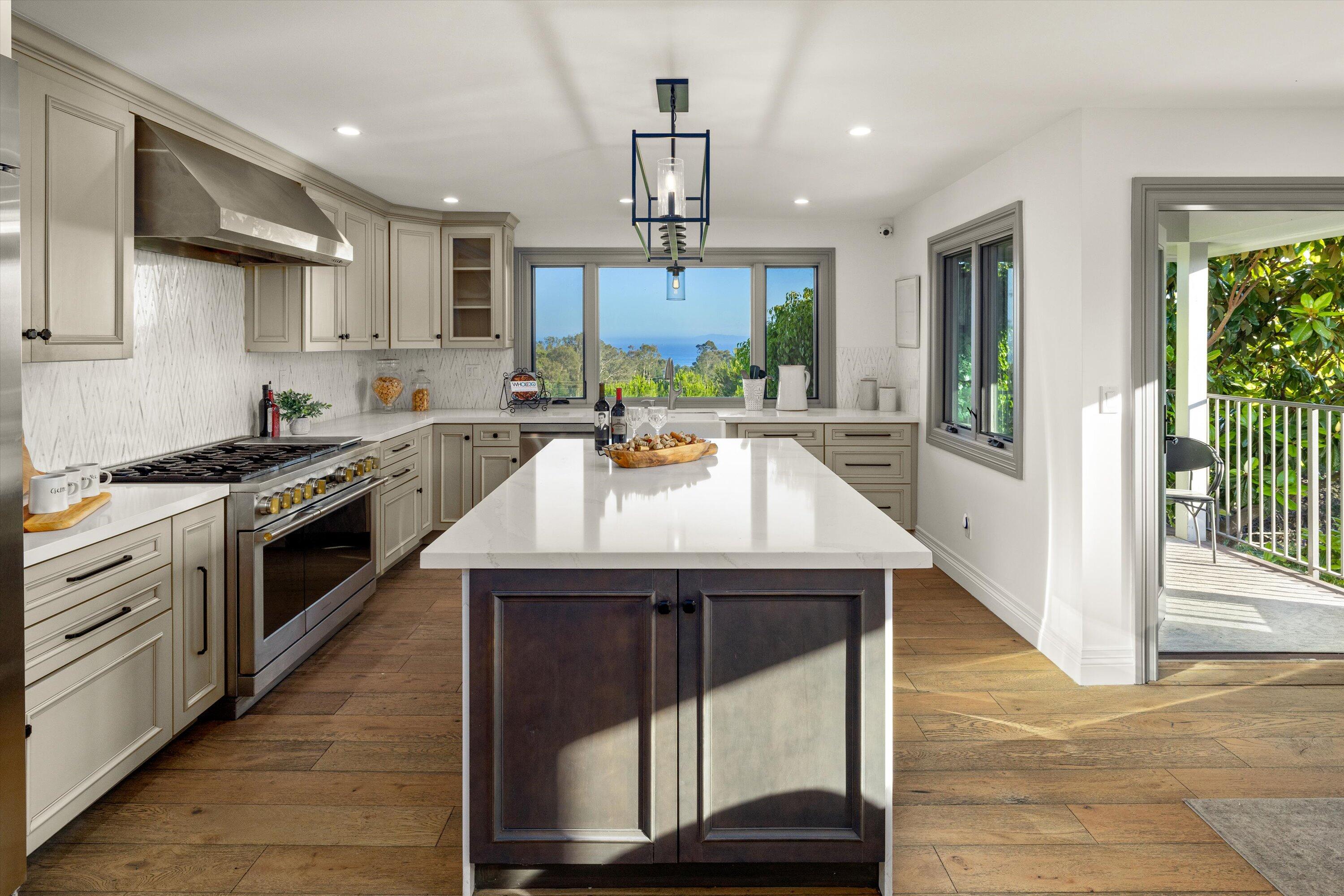 Montecito, California 93108, United States, 4 Bedrooms Bedrooms, ,4 BathroomsBathrooms,Residential,Active,150280