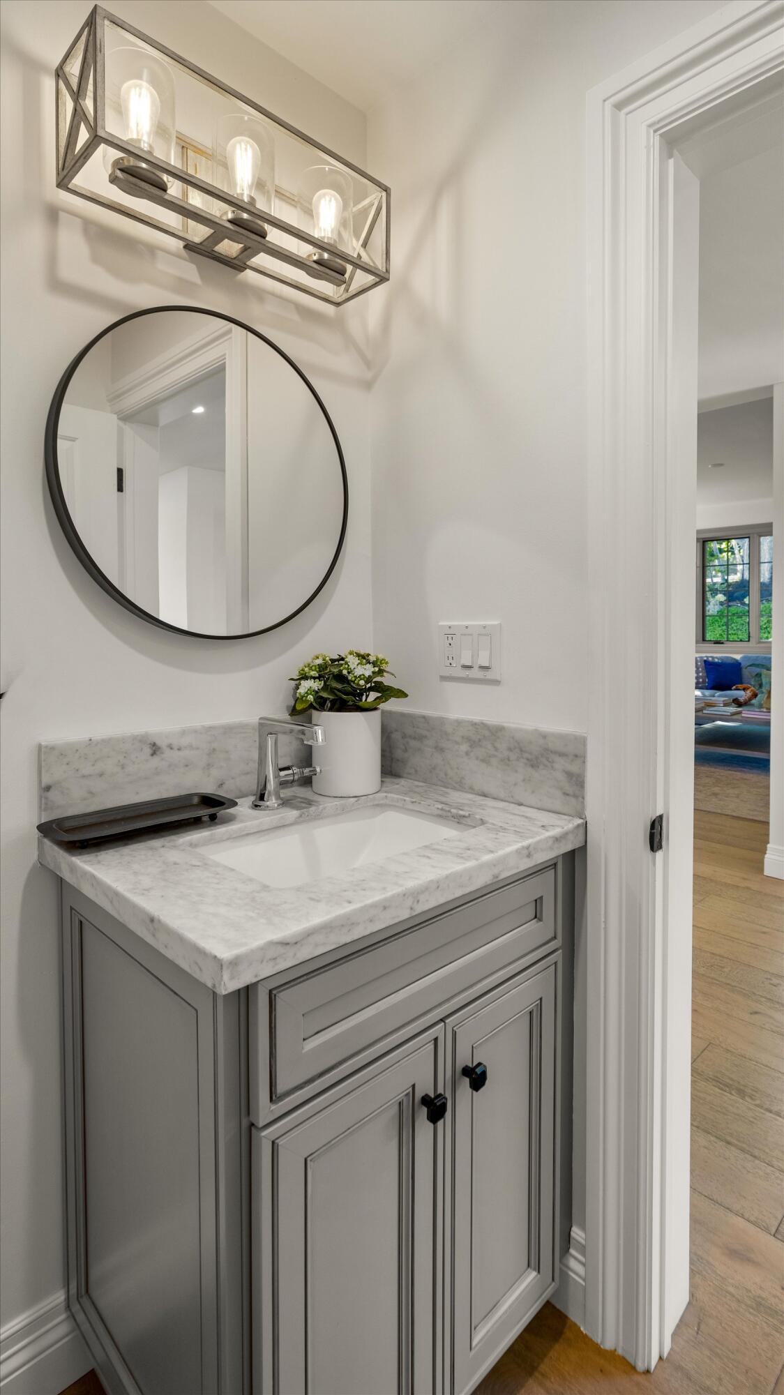 Montecito, California 93108, United States, 4 Bedrooms Bedrooms, ,4 BathroomsBathrooms,Residential,Active,150280