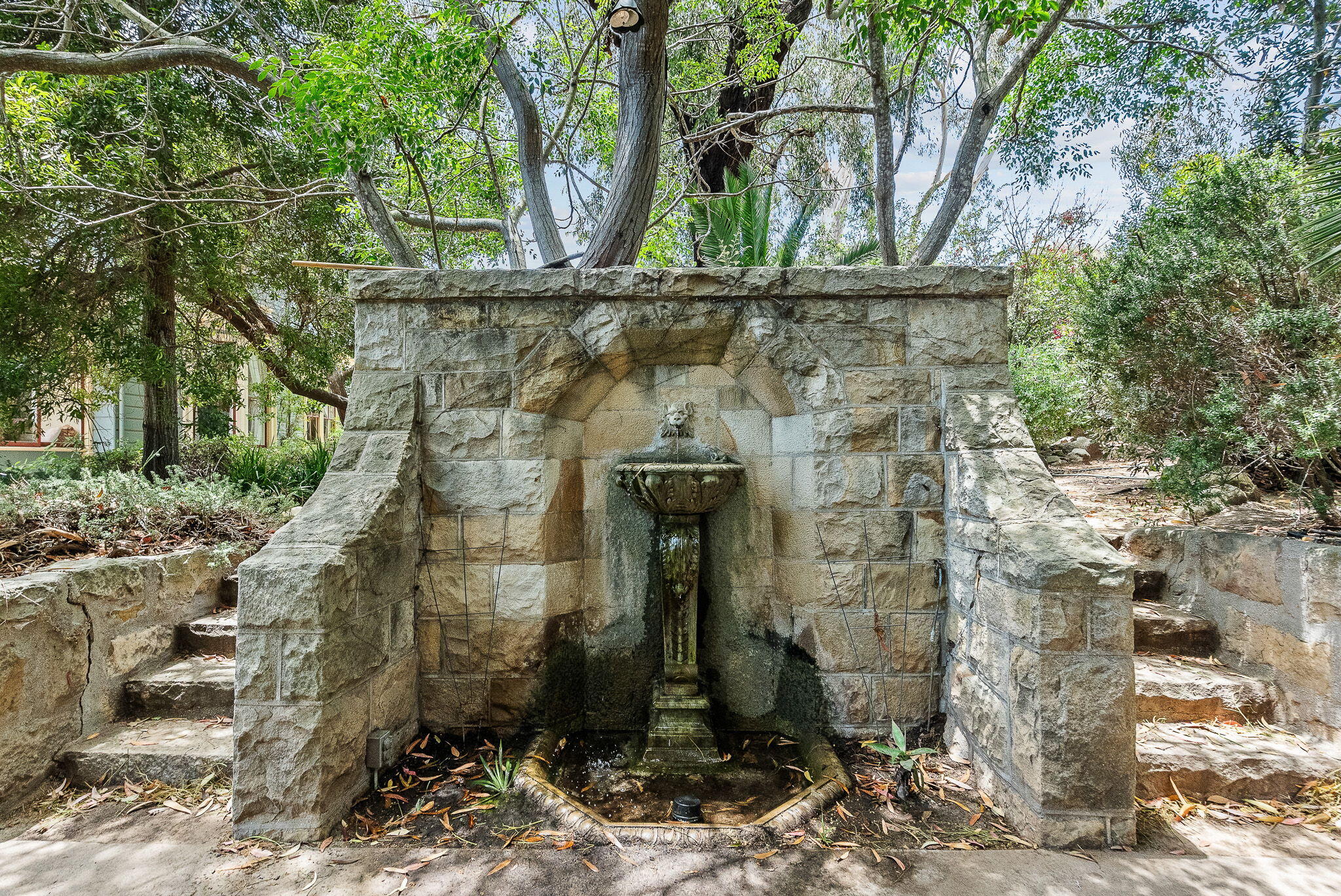 Santa Barbara, California 93109, United States, 4 Bedrooms Bedrooms, ,4 BathroomsBathrooms,Residential,Active,160369