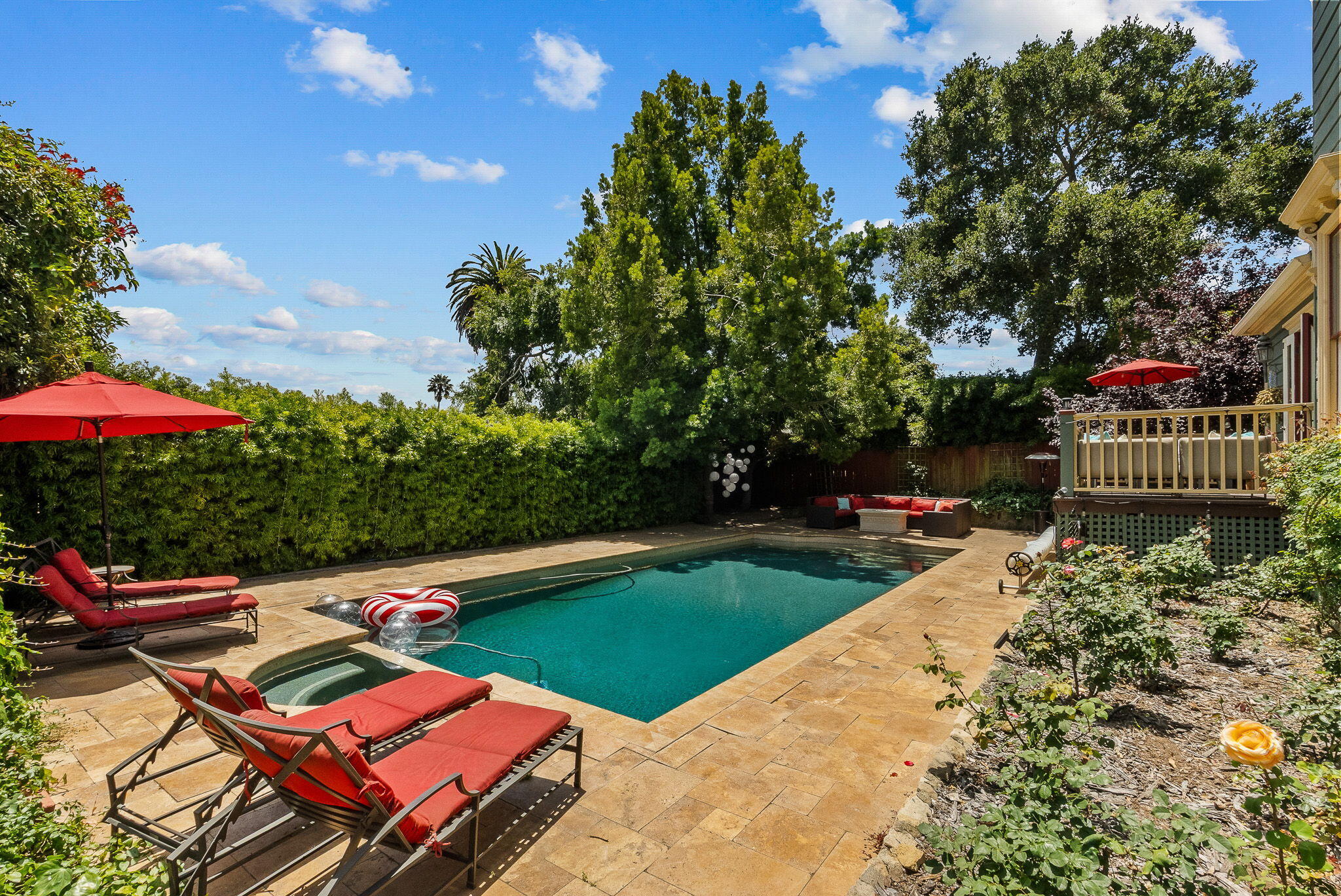 Santa Barbara, California 93109, United States, 4 Bedrooms Bedrooms, ,4 BathroomsBathrooms,Residential,Active,160369