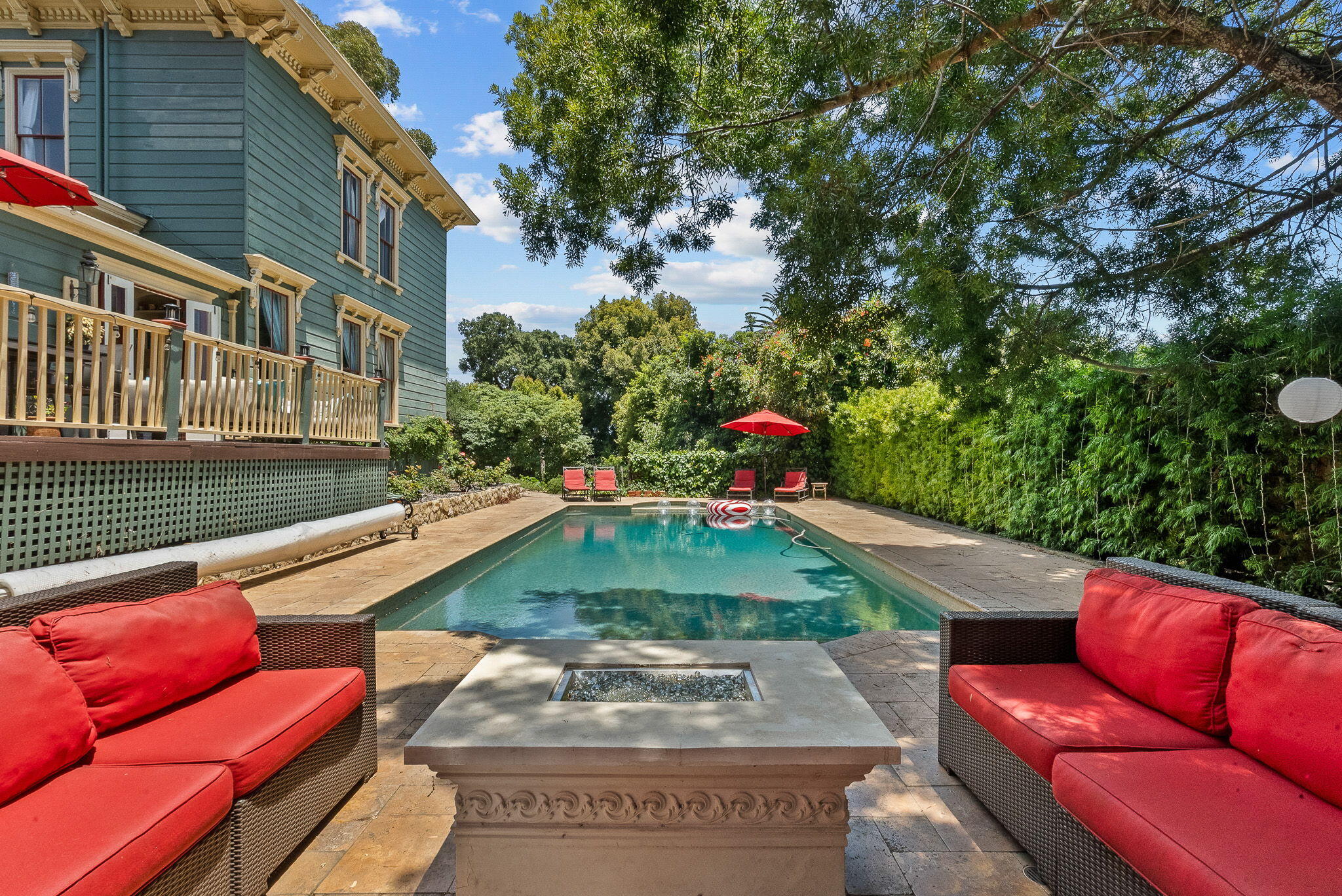 Santa Barbara, California 93109, United States, 4 Bedrooms Bedrooms, ,4 BathroomsBathrooms,Residential,Active,160369