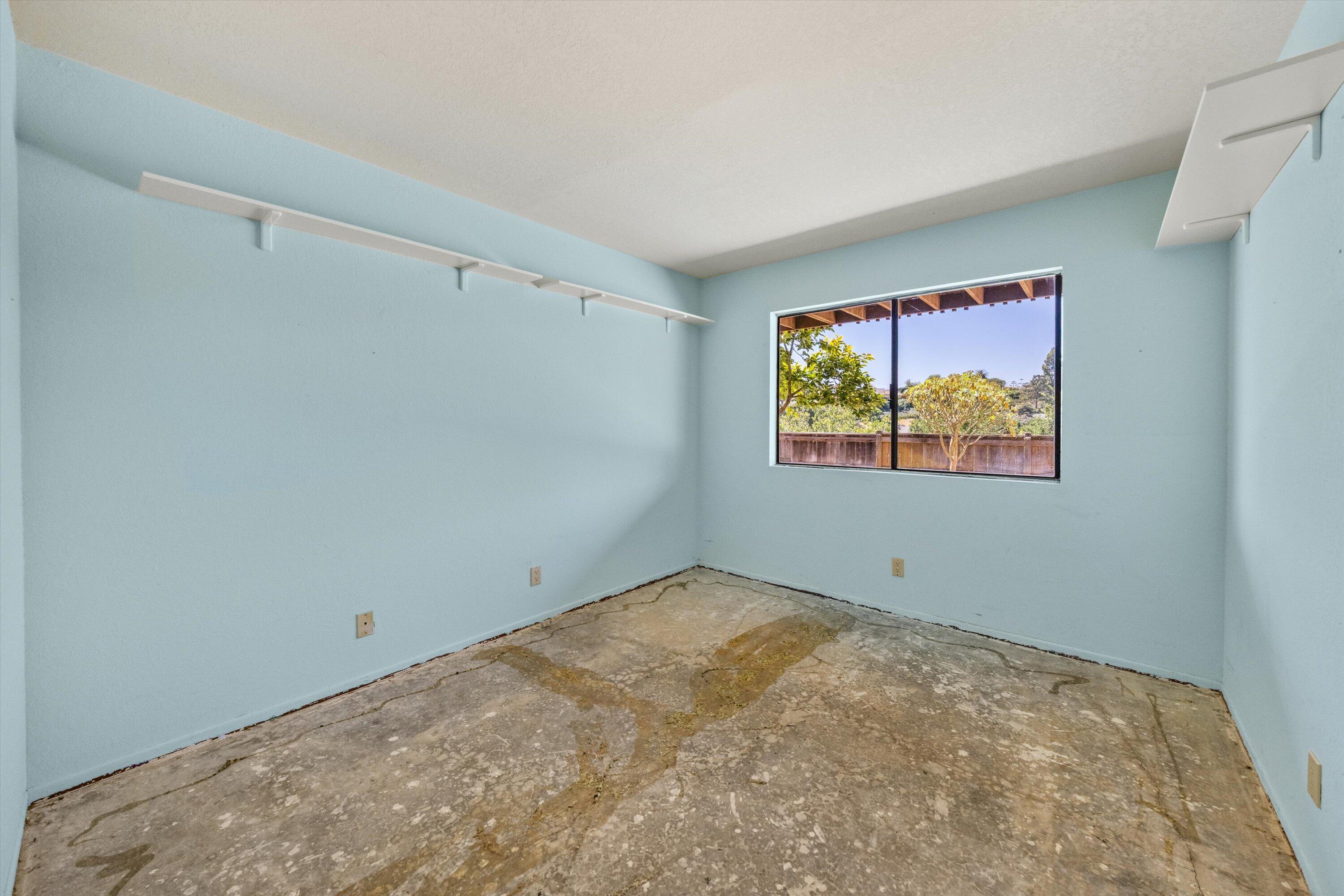 Santa Barbara, California 93109, United States, 4 Bedrooms Bedrooms, ,4 BathroomsBathrooms,Residential,Pending,158389