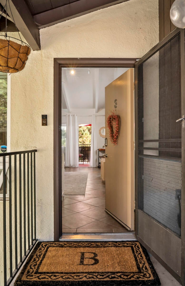 950 Miramonte Road Apt 3