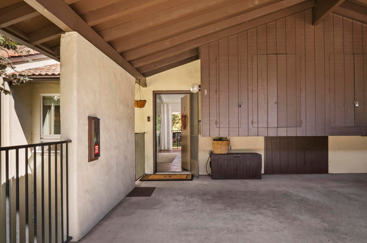 950 Miramonte Road Apt 3