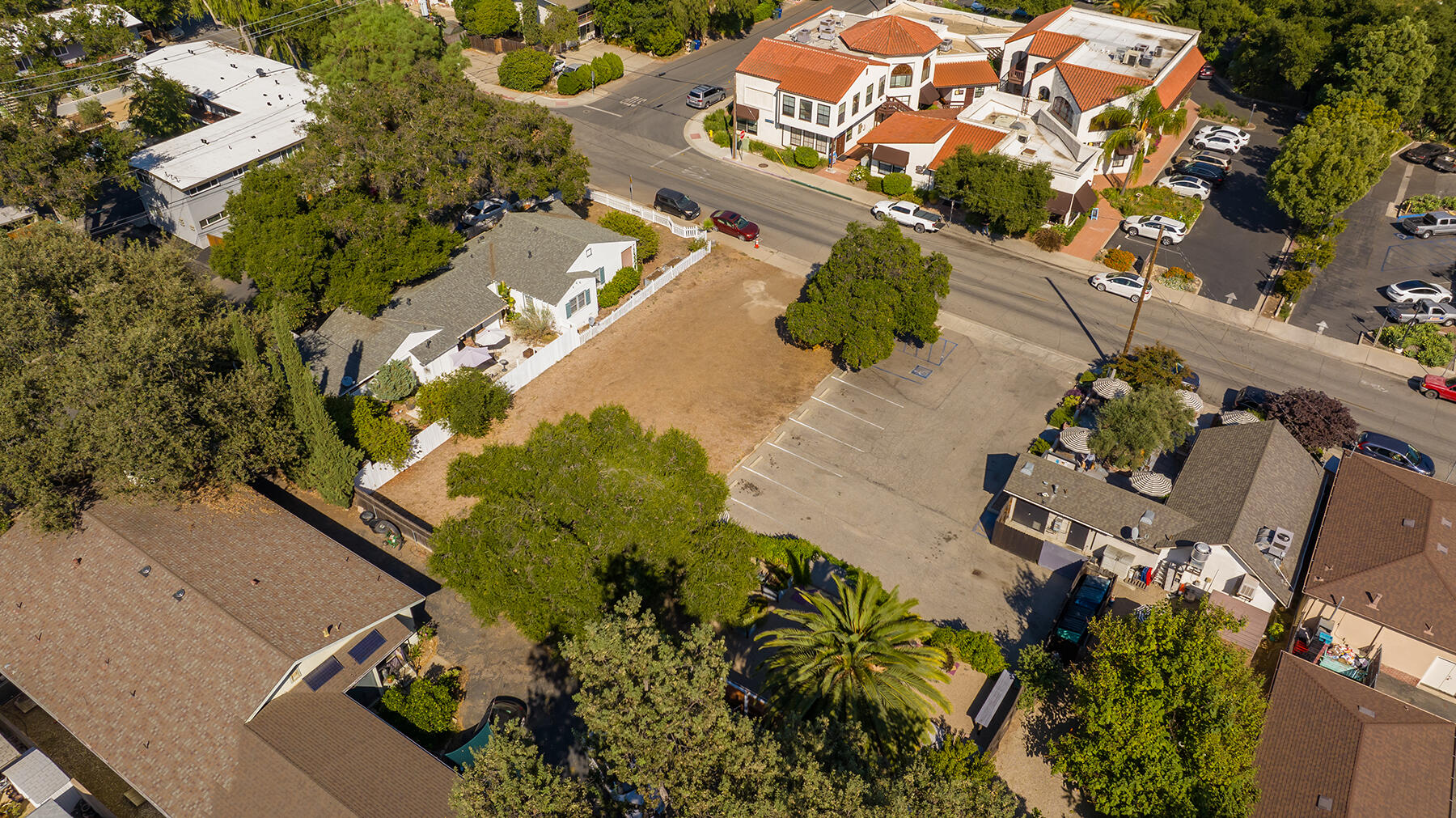 Ojai, California 93023, United States, ,Commercial,Active,129229