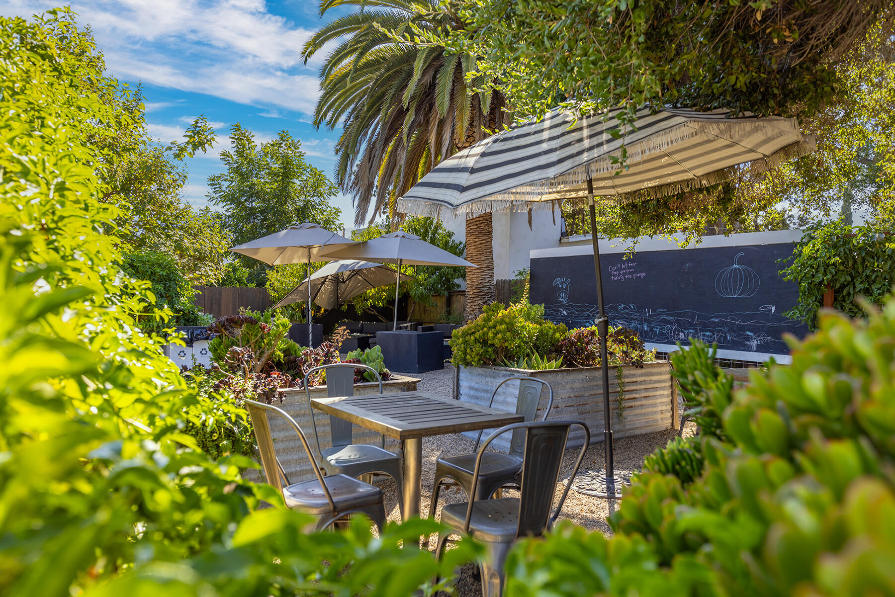 Ojai, California 93023, United States, ,Commercial,Active,129229