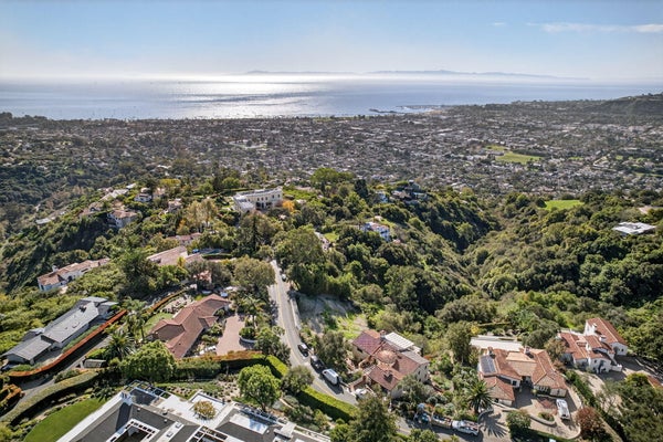 1037 LAS ALTURAS RD, SANTA BARBARA, CA 93103 - Image 5ed5e09ef1c79bfae04b2bb4a1795f8c/4050256501