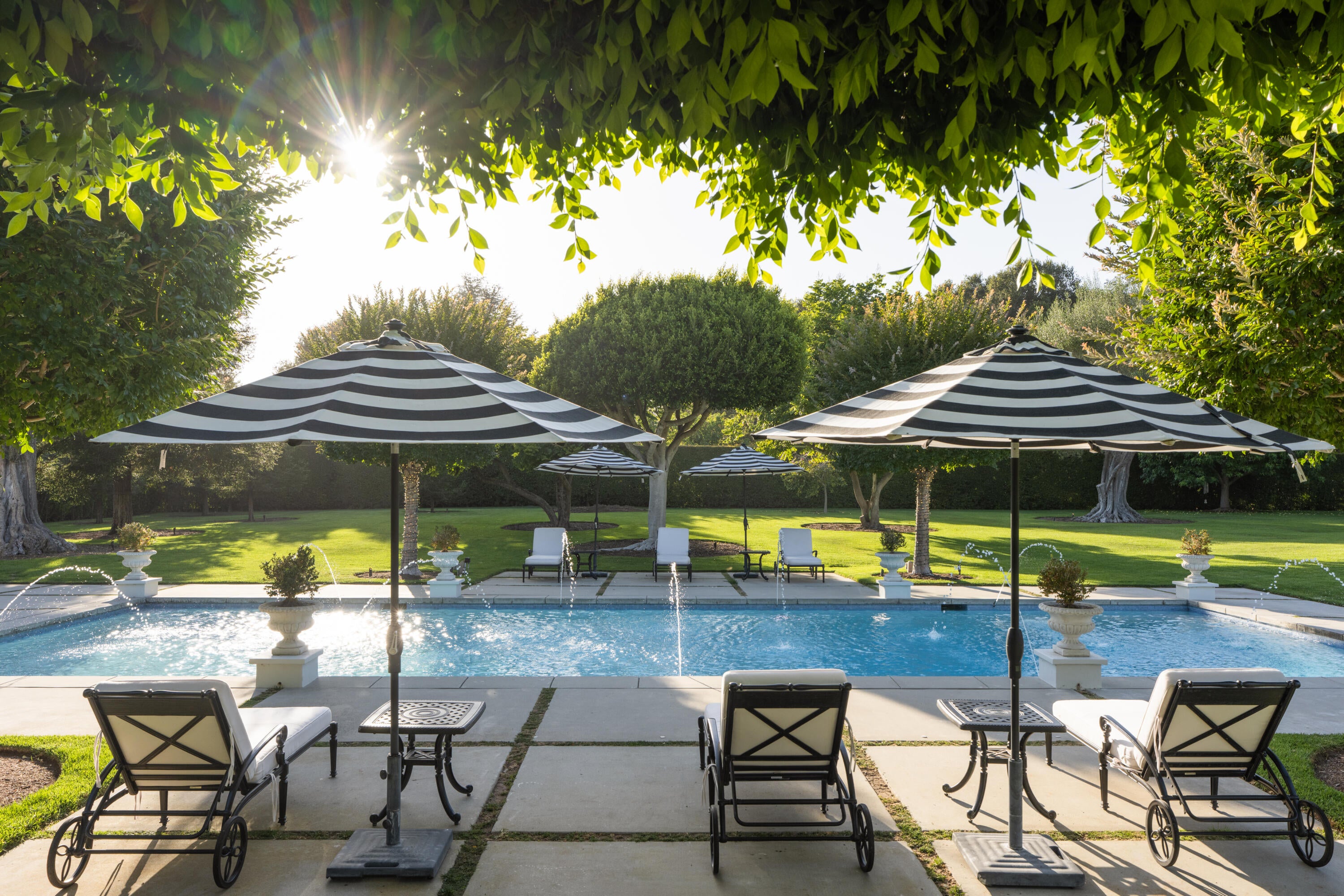 4225 Mariposa Drive