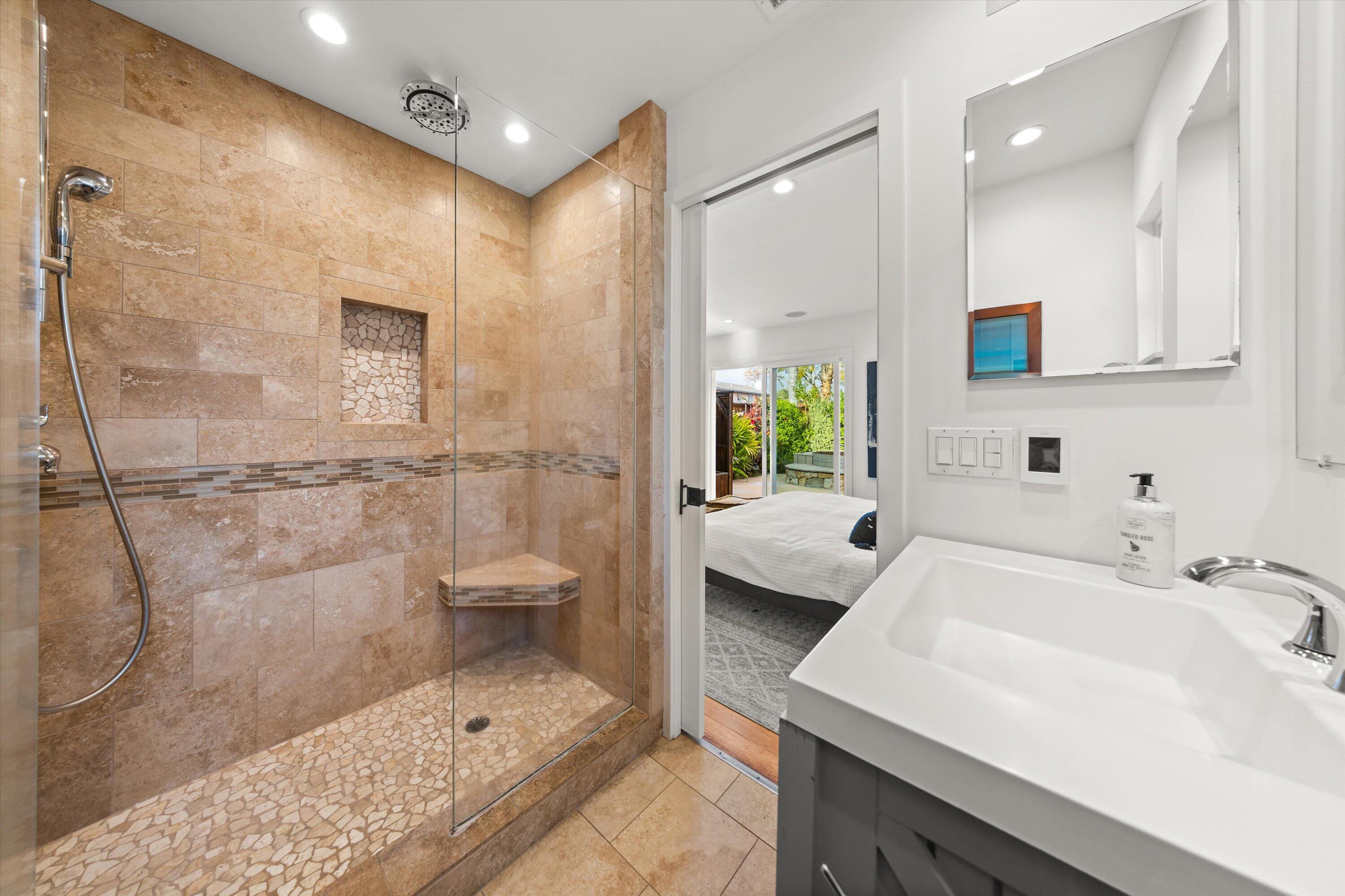 Santa Barbara, California 93111, United States, 4 Bedrooms Bedrooms, ,2 BathroomsBathrooms,Residential,Pending,111275