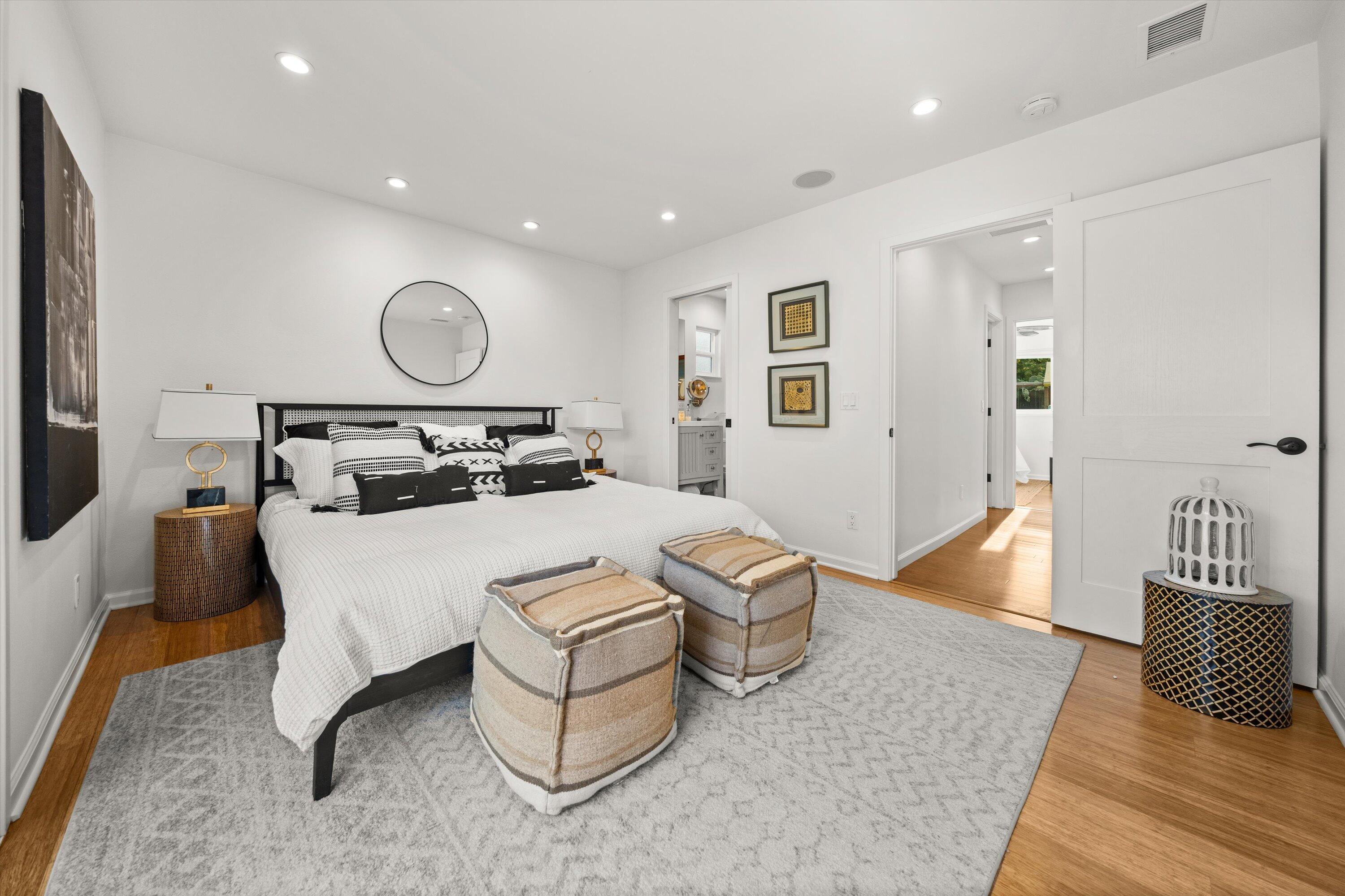 Santa Barbara, California 93111, United States, 4 Bedrooms Bedrooms, ,2 BathroomsBathrooms,Residential,Pending,111275