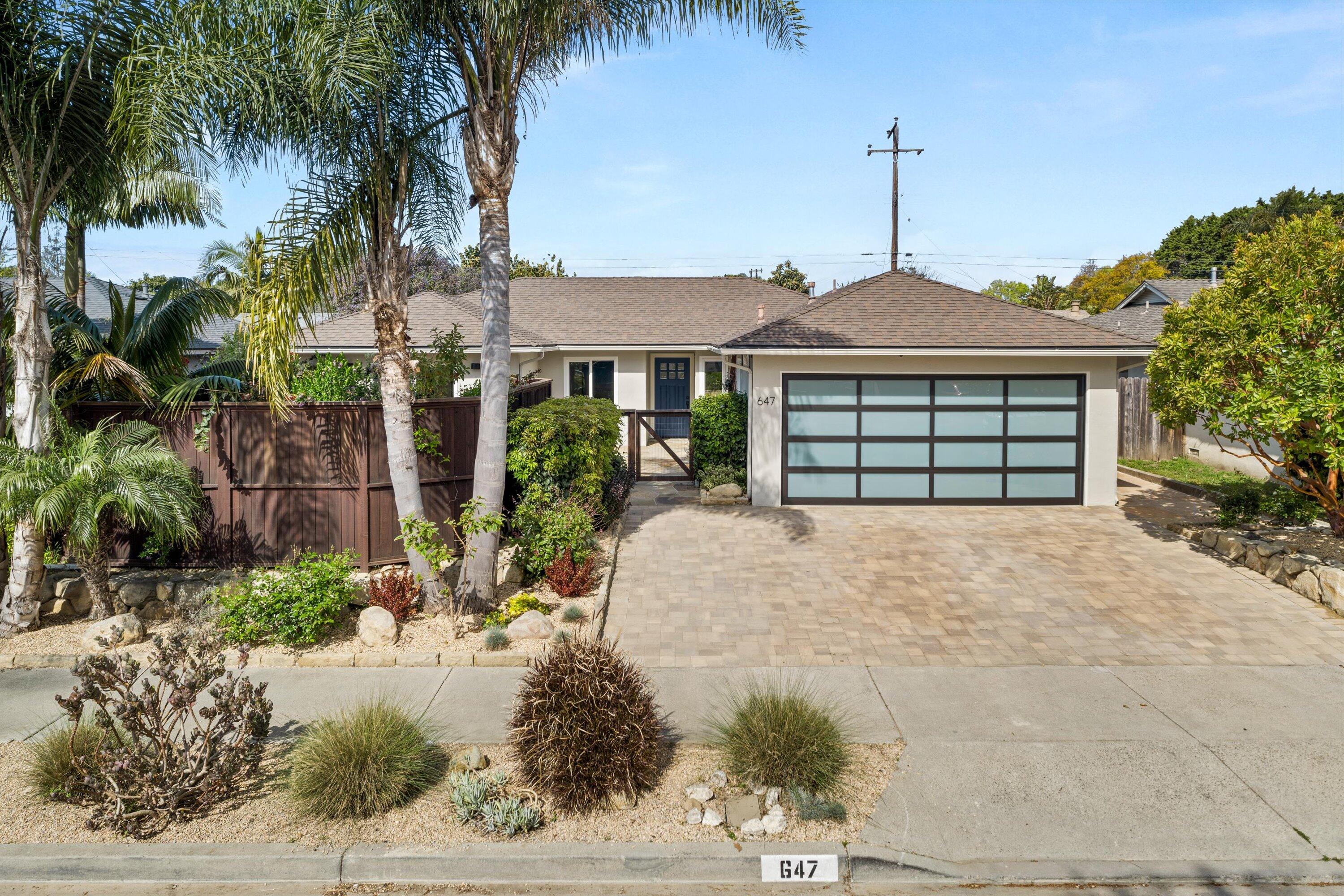 Santa Barbara, California 93111, United States, 4 Bedrooms Bedrooms, ,2 BathroomsBathrooms,Residential,Pending,111275