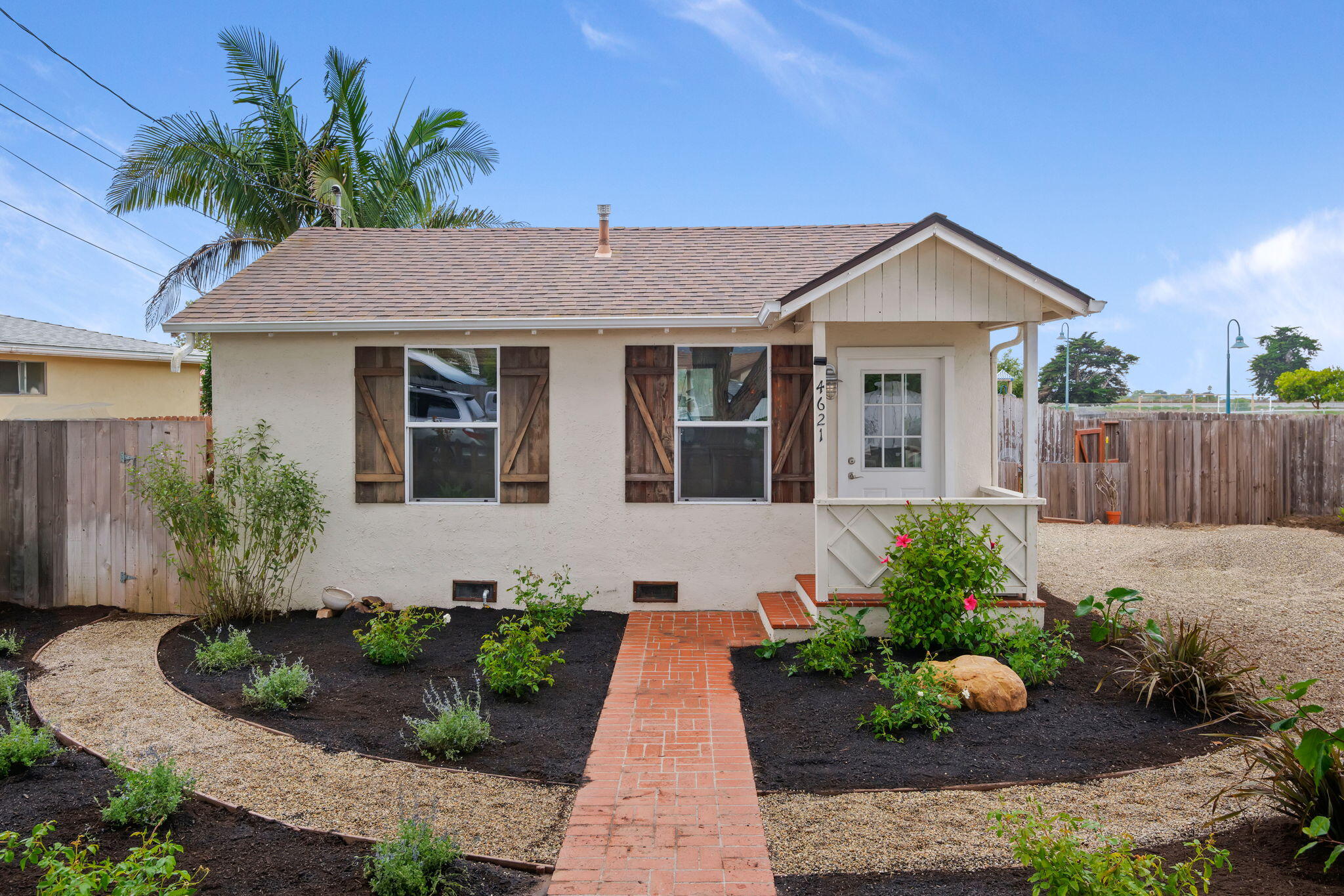 Carpinteria, California 93013, United States, 1 Bedroom Bedrooms, ,1 BathroomBathrooms,Residential,Active,218131