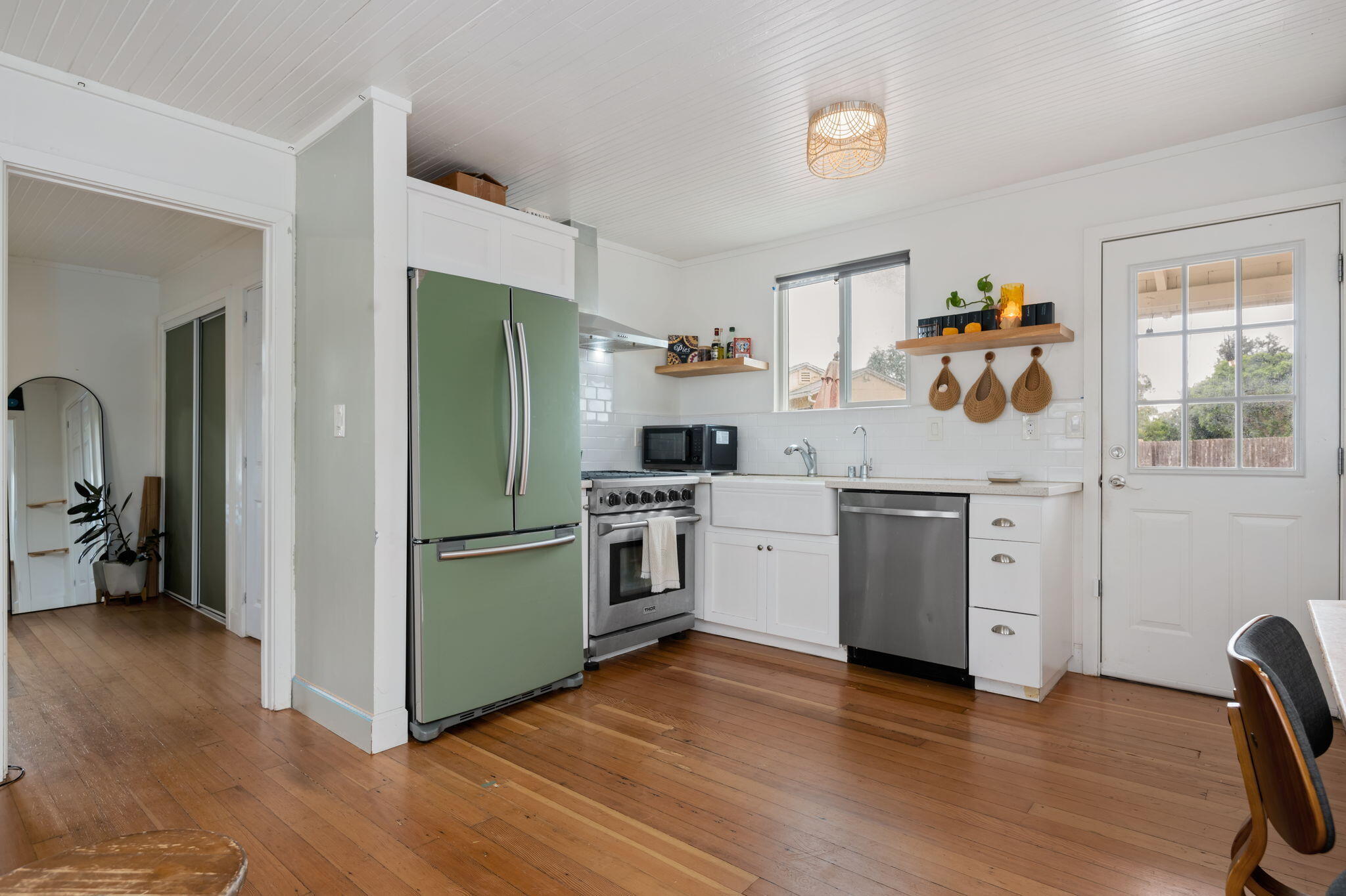 Carpinteria, California 93013, United States, 1 Bedroom Bedrooms, ,1 BathroomBathrooms,Residential,Active,218131