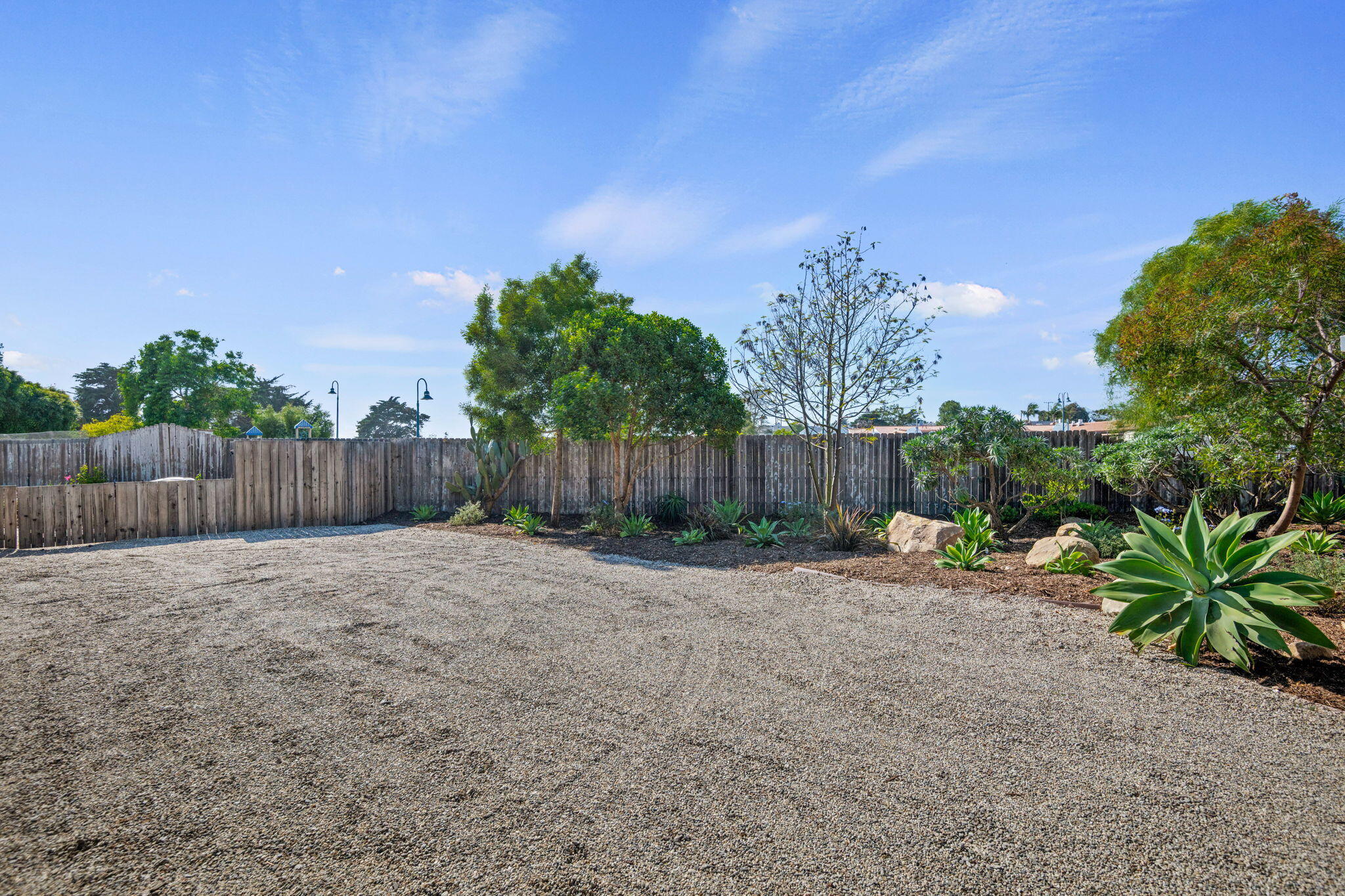 Carpinteria, California 93013, United States, 1 Bedroom Bedrooms, ,1 BathroomBathrooms,Residential,Active,218131