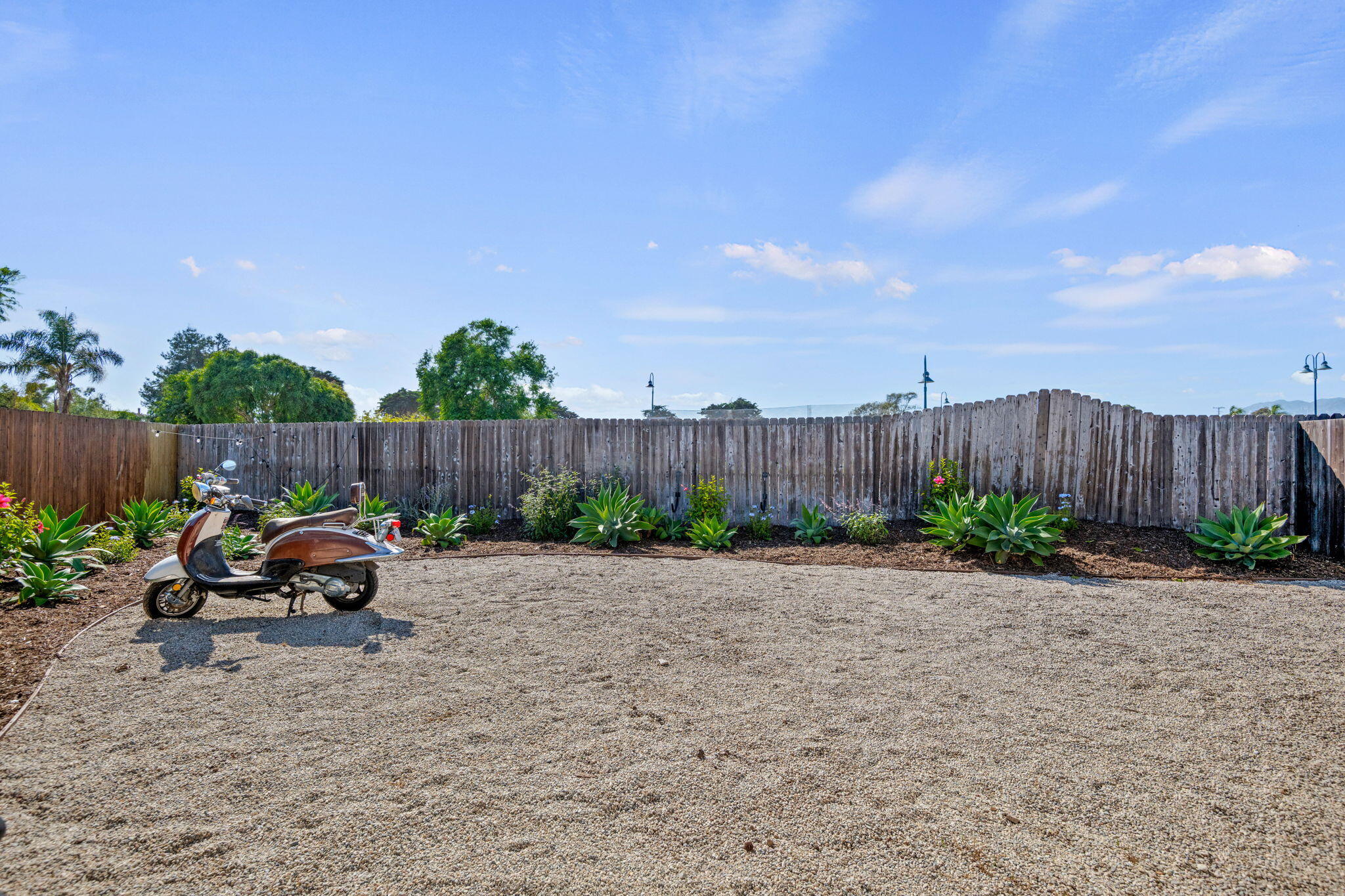 Carpinteria, California 93013, United States, 1 Bedroom Bedrooms, ,1 BathroomBathrooms,Residential,Active,218131