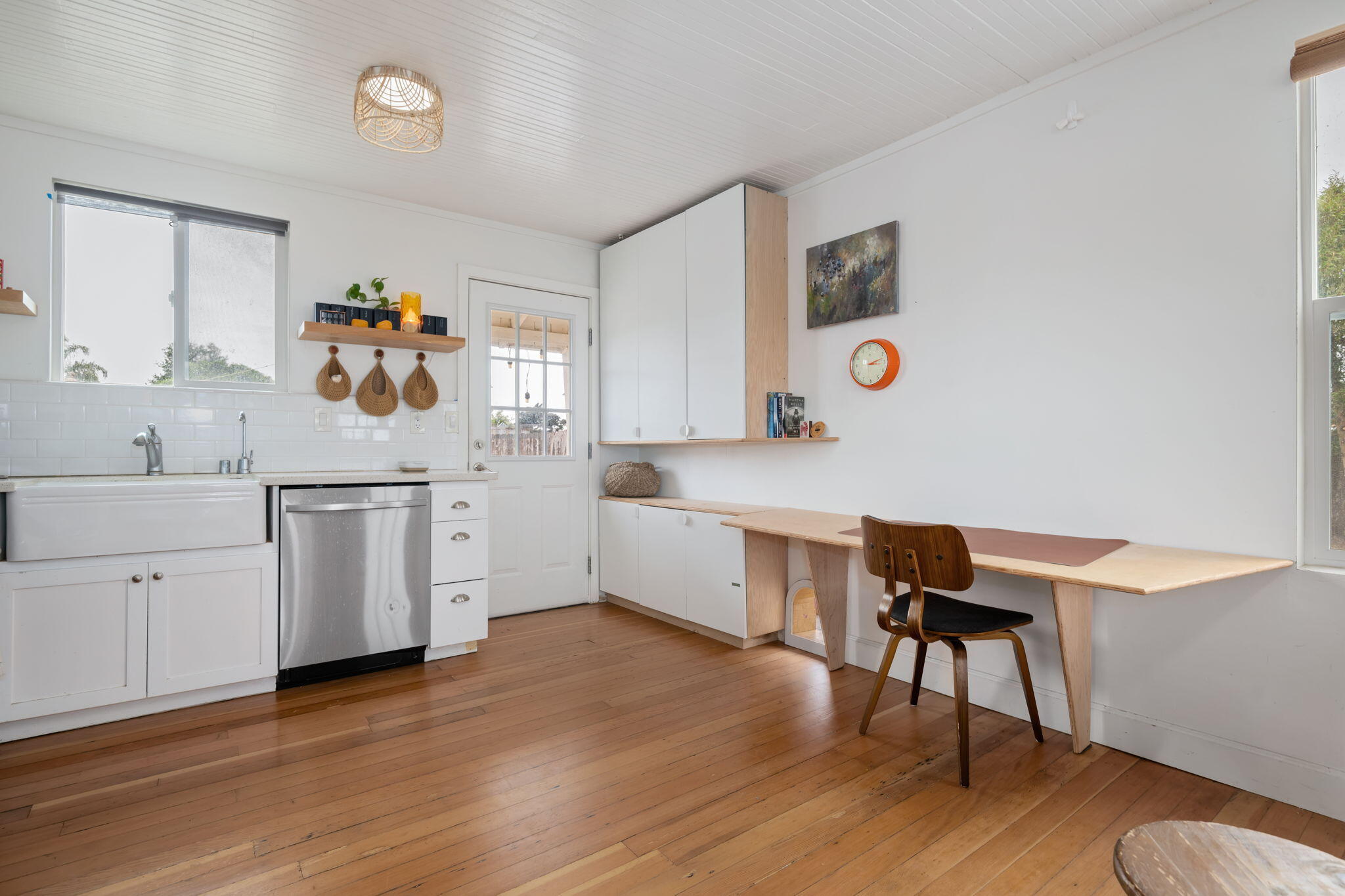 Carpinteria, California 93013, United States, 1 Bedroom Bedrooms, ,1 BathroomBathrooms,Residential,Active,218131