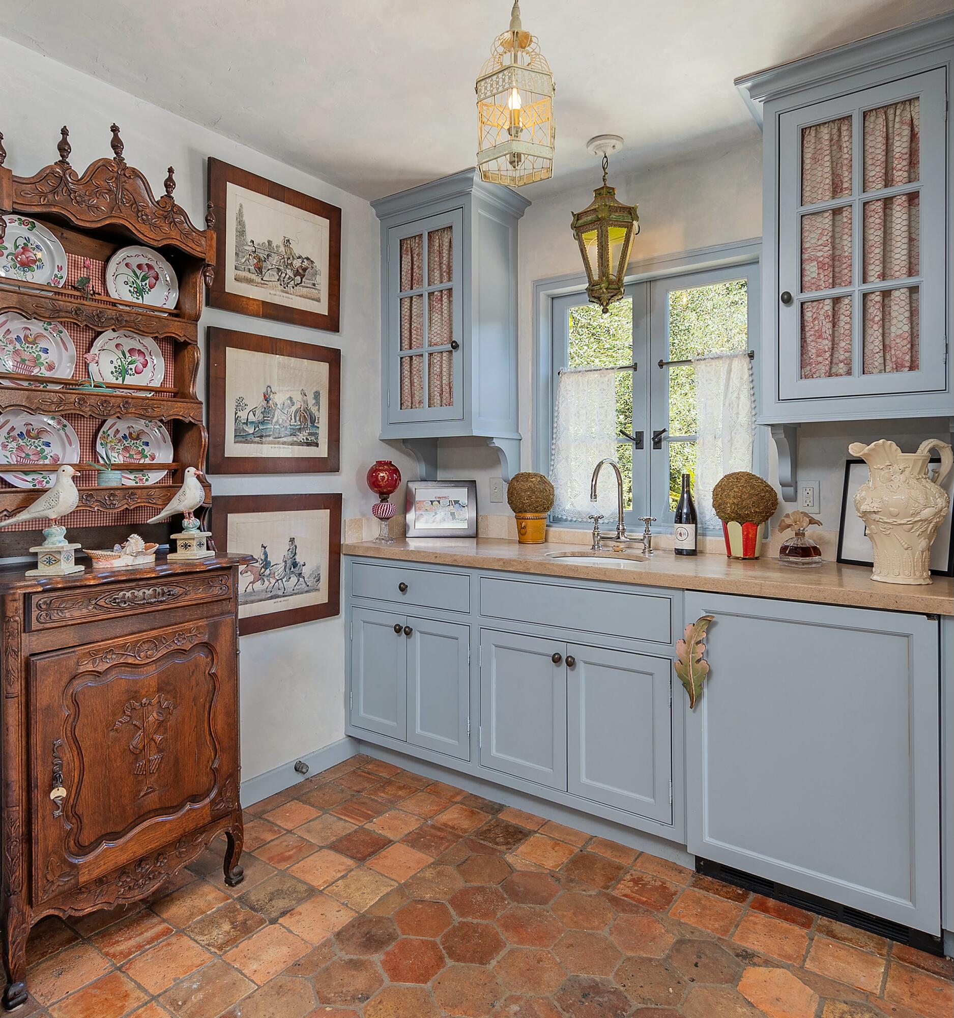 Montecito, California 93108, United States, 2 Bedrooms Bedrooms, ,3 BathroomsBathrooms,Residential,Active,3186