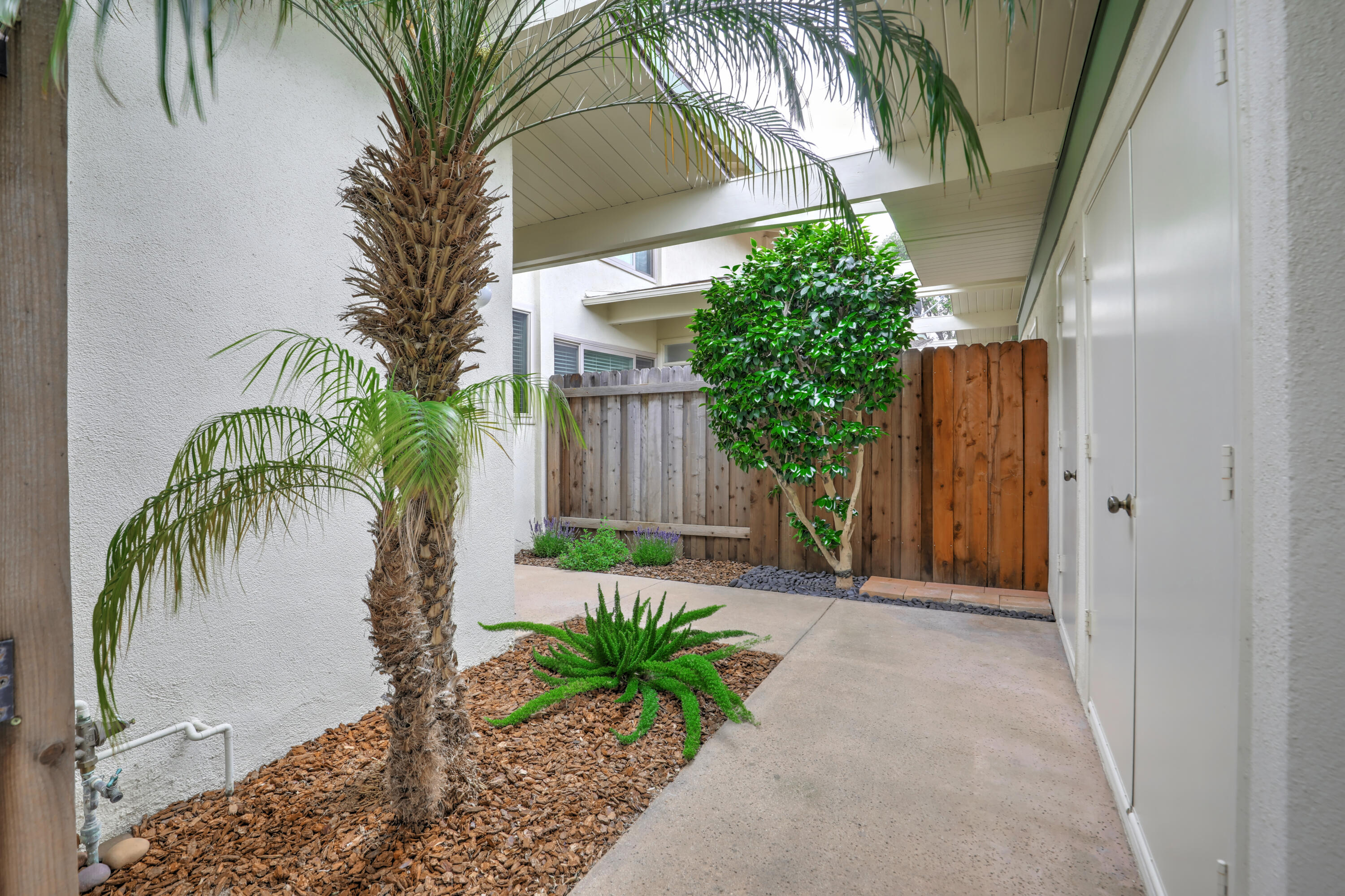 5006 Ponderosa Way