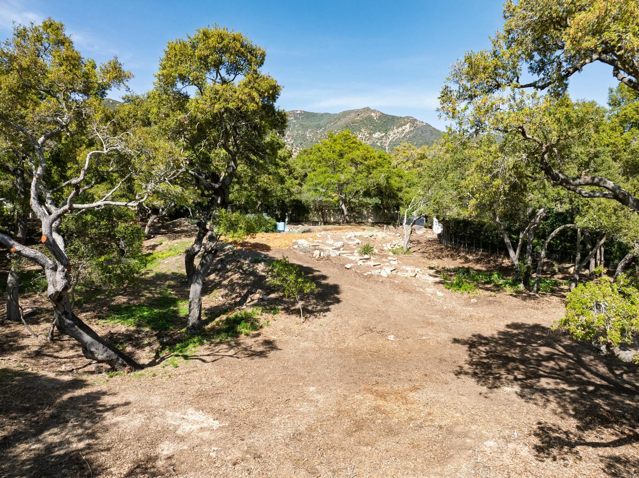 Montecito, California 93108, United States, 4 Bedrooms Bedrooms, ,6 BathroomsBathrooms,Residential,Active,92744