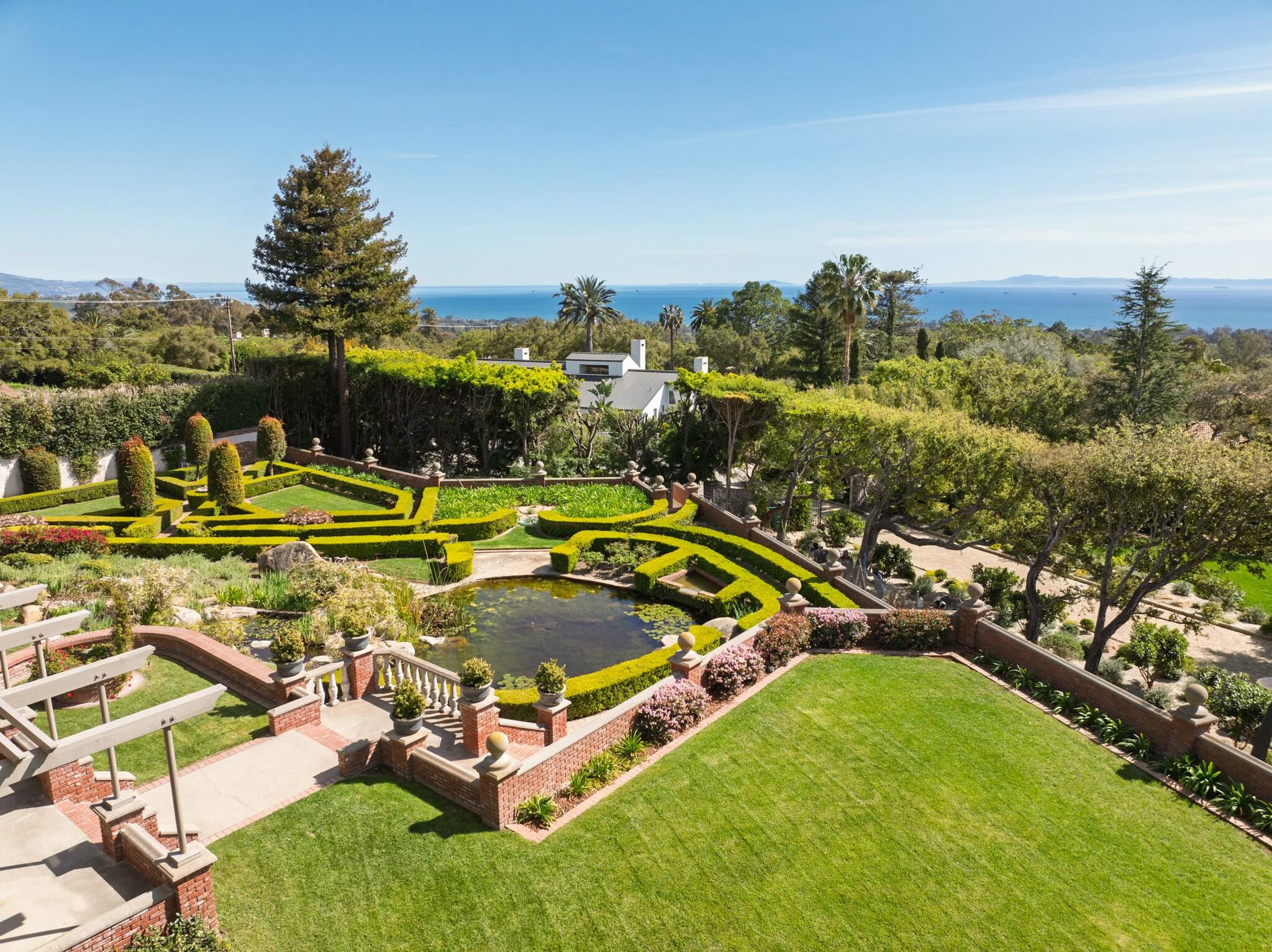 Montecito, California 93108, United States, 4 Bedrooms Bedrooms, ,6 BathroomsBathrooms,Residential,Active,92744