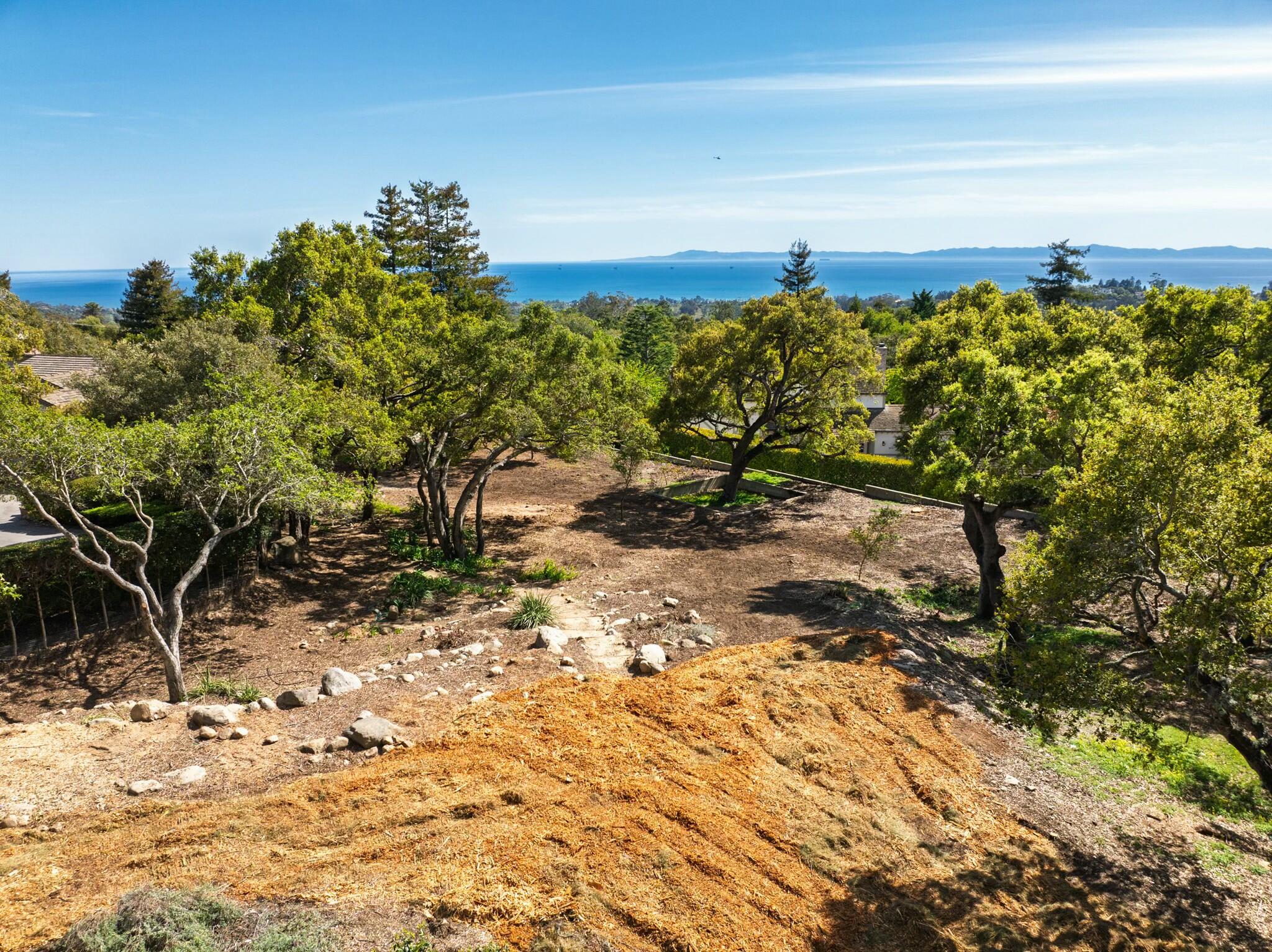 Montecito, California 93108, United States, 4 Bedrooms Bedrooms, ,6 BathroomsBathrooms,Residential,Active,92744