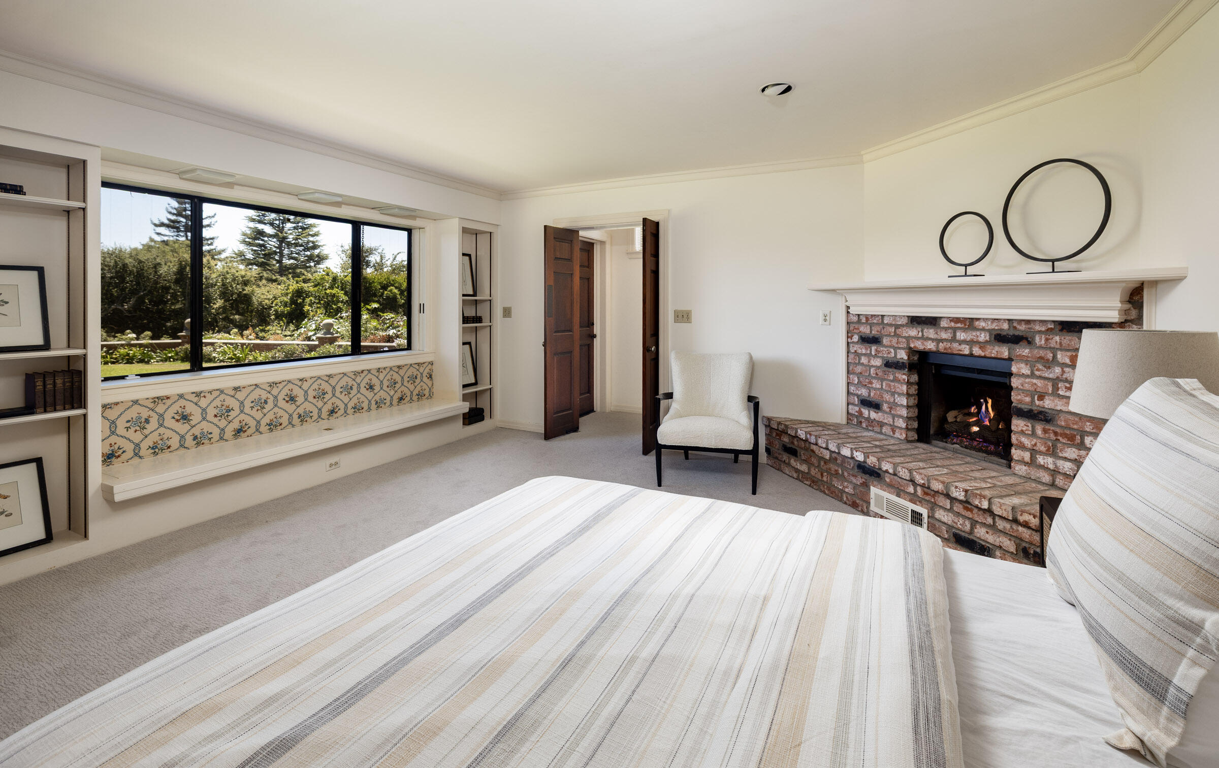 Montecito, California 93108, United States, 4 Bedrooms Bedrooms, ,6 BathroomsBathrooms,Residential,Active,92744