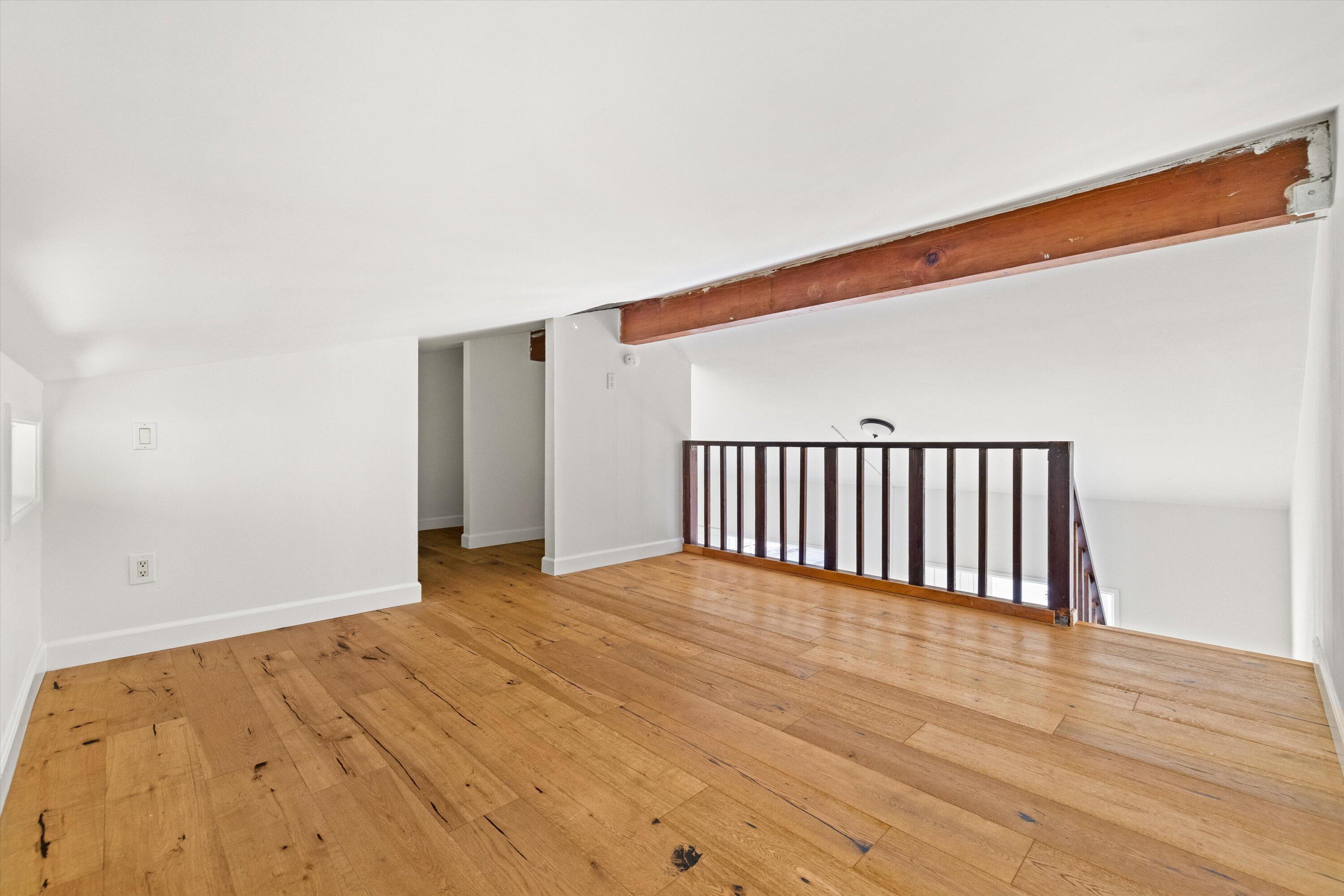 Santa Barbara, California 93101, United States, 2 Bedrooms Bedrooms, ,2 BathroomsBathrooms,Residential,Pending,76754