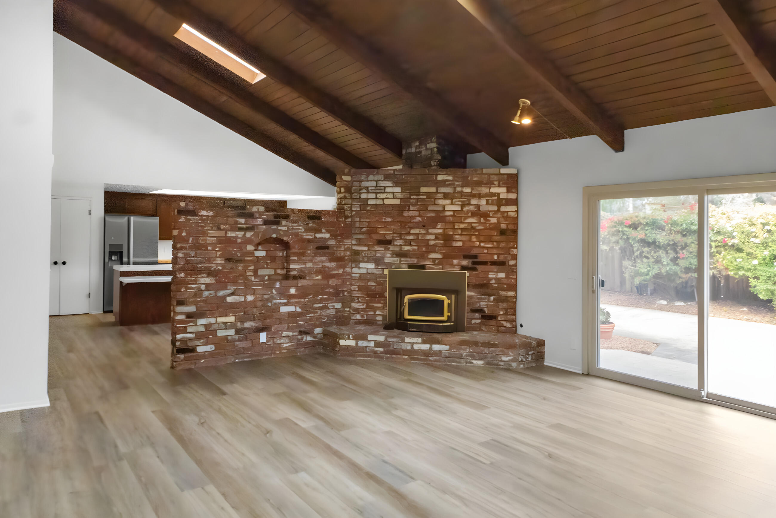 Santa Barbara, California 93111, United States, 3 Bedrooms Bedrooms, ,2 BathroomsBathrooms,Residential,Pending,8986