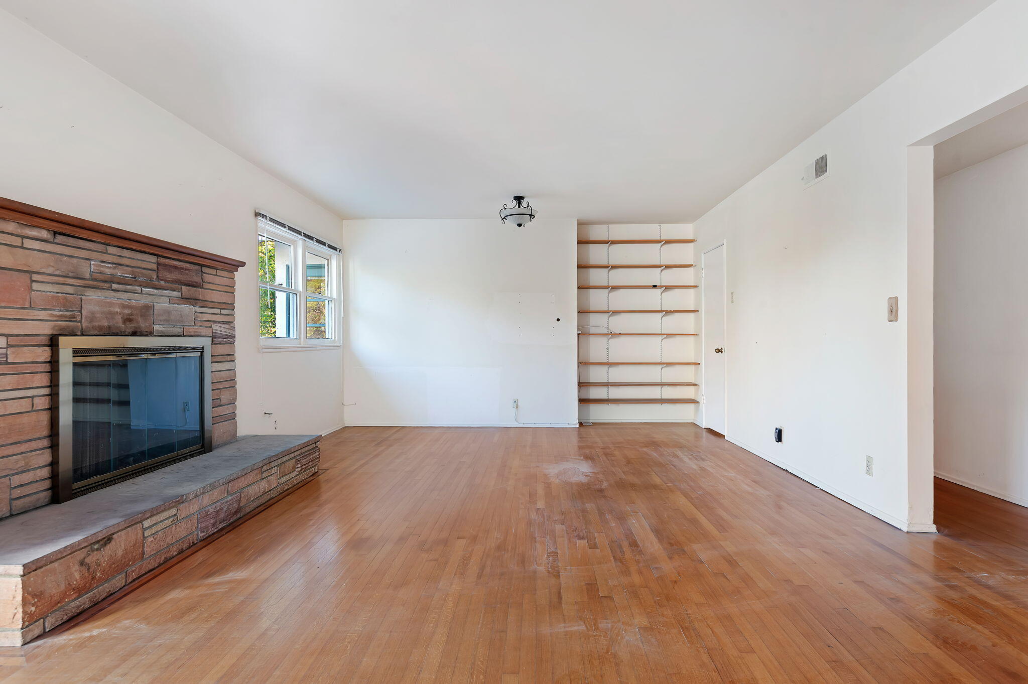 Santa Barbara, California 93108, United States, 3 Bedrooms Bedrooms, ,2 BathroomsBathrooms,Residential,Pending,12762