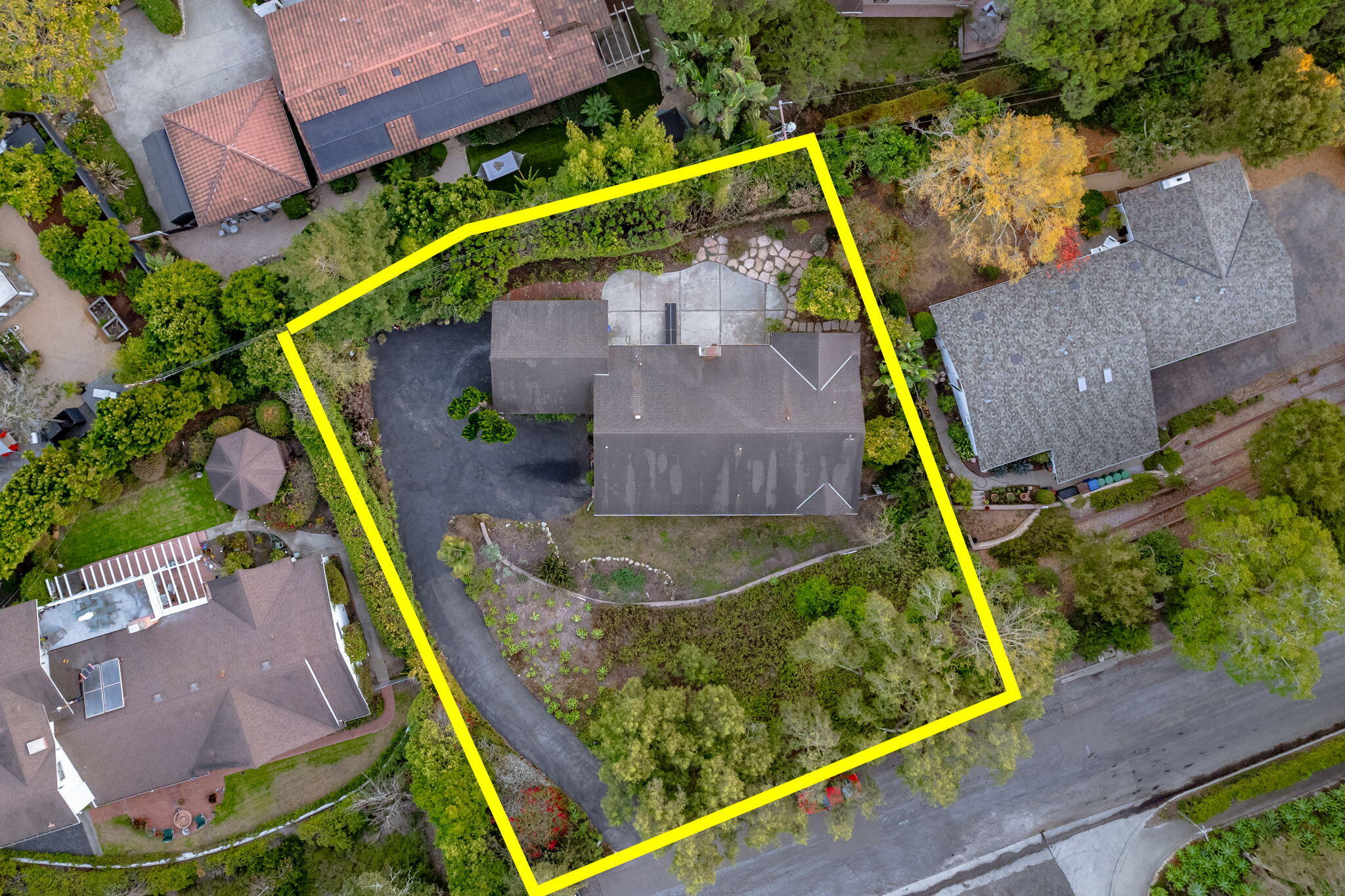 Santa Barbara, California 93108, United States, 3 Bedrooms Bedrooms, ,2 BathroomsBathrooms,Residential,Pending,12762