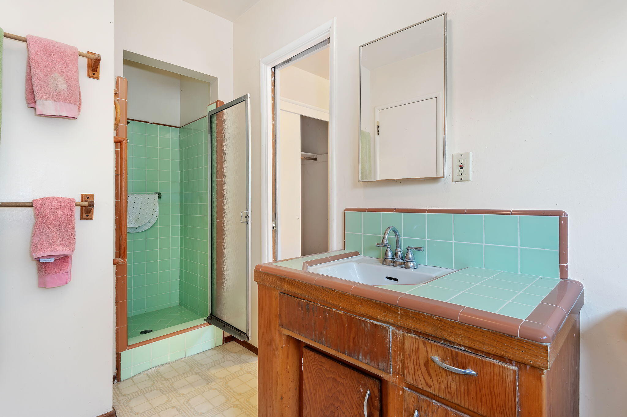 Santa Barbara, California 93108, United States, 3 Bedrooms Bedrooms, ,2 BathroomsBathrooms,Residential,Pending,12762